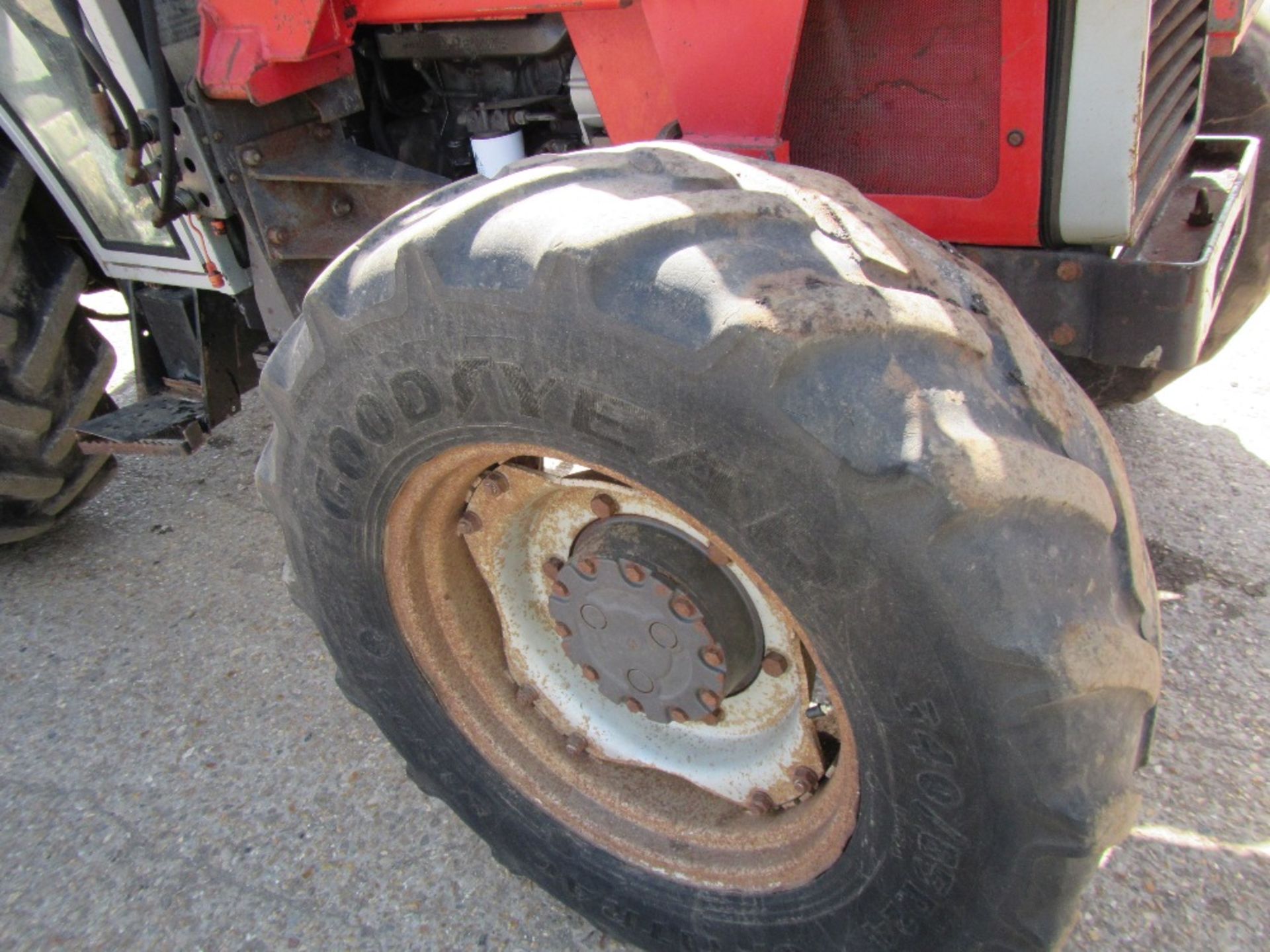 Massey Ferguson 390 Tractor with Loader - Image 4 of 16