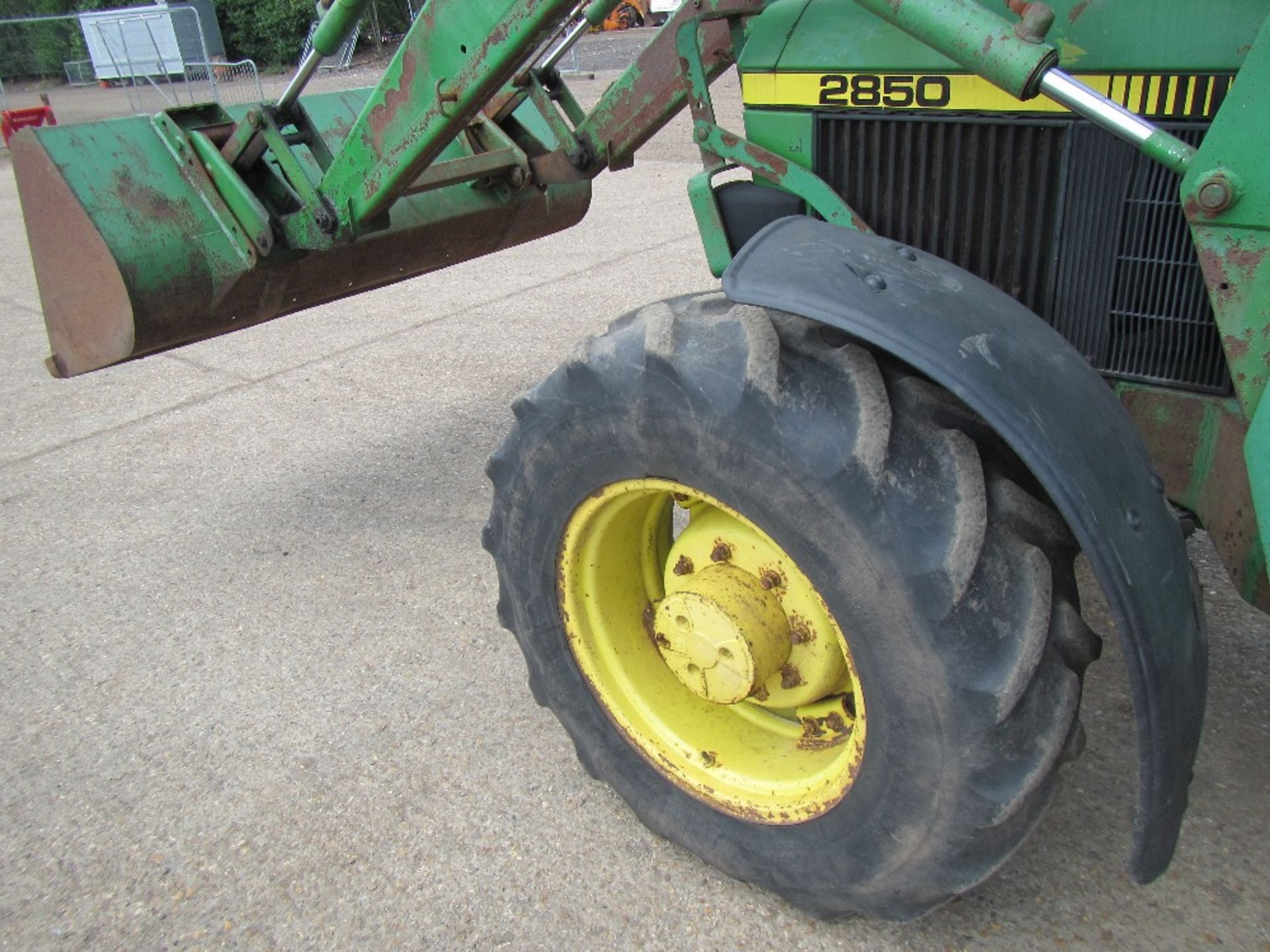 John Deere 2850 Tractor with JD 245 Loader Reg. No. L320 UGE Ser No 775040 - Image 11 of 17