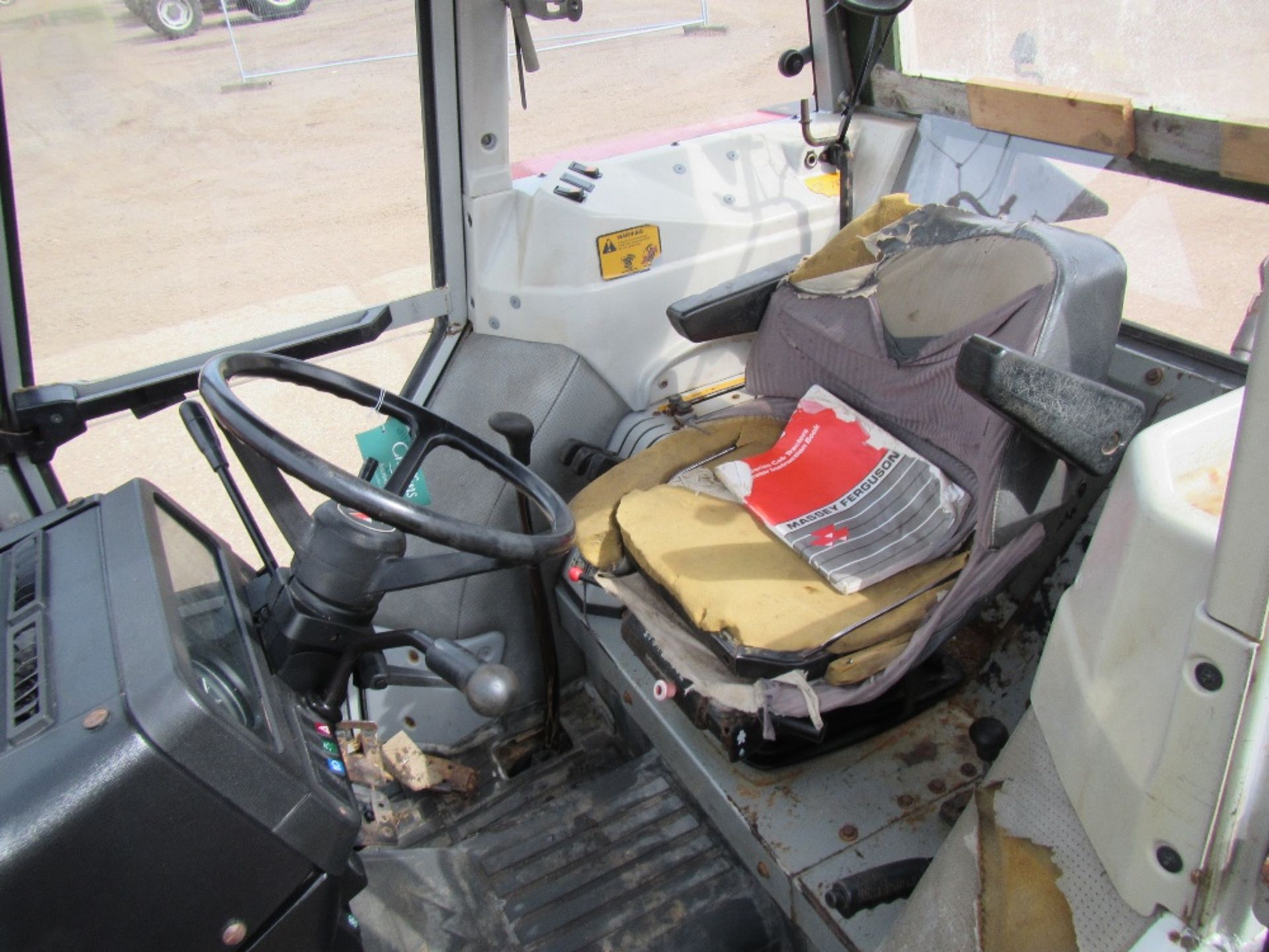 Massey Ferguson 390 4wd Tractor with MF Loader Reg. No. M355 YSW Ser. No. C27493 - Image 12 of 16