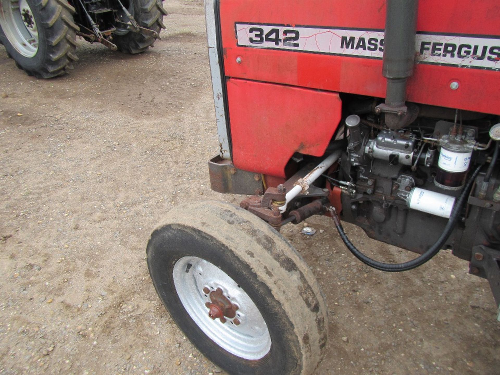 Massey Ferguson 342 8 Speed Tractor with PAS, Lo Profile Cab. Ser. No. B42076 - Image 11 of 17