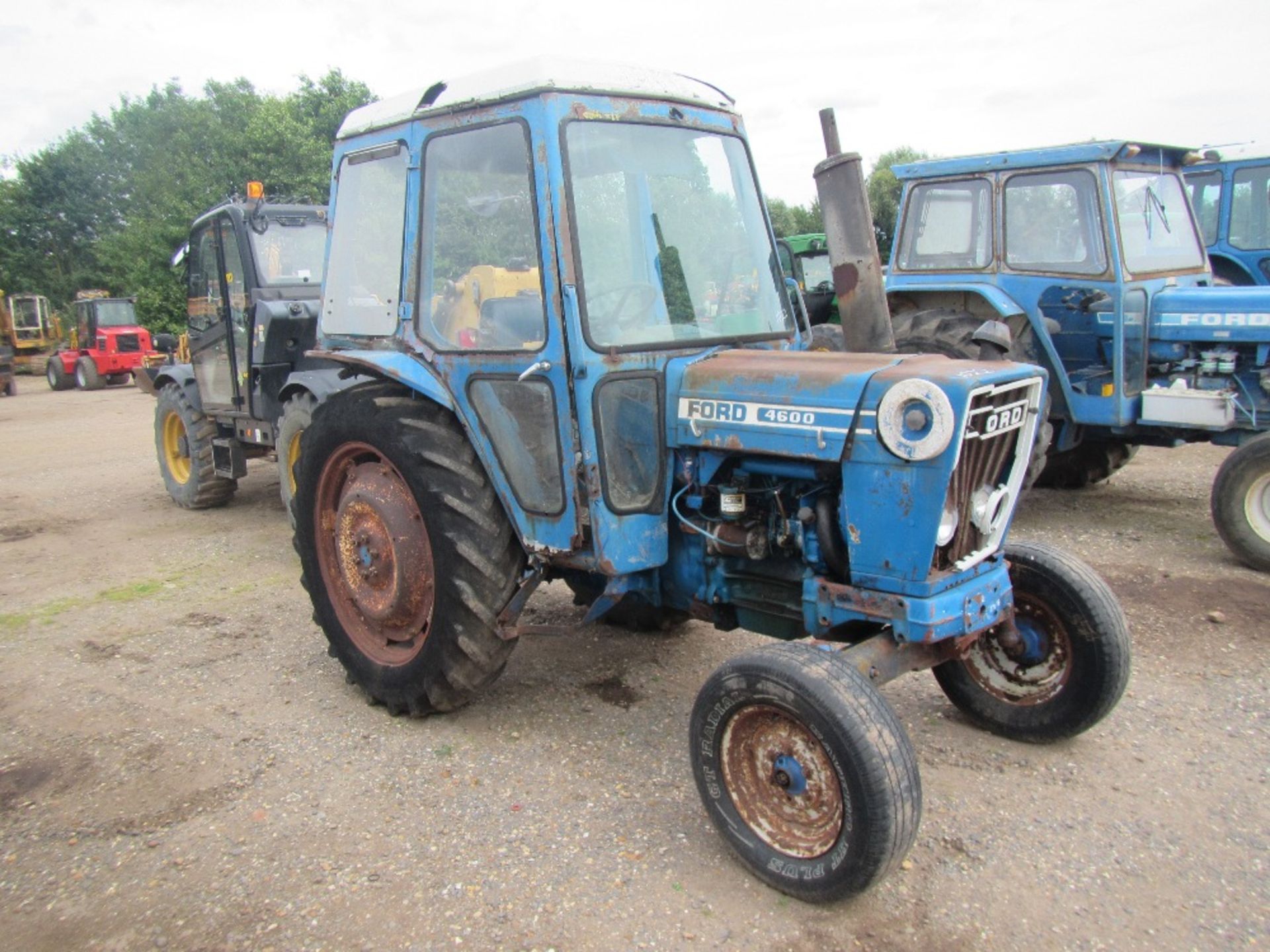 Ford 4600 Tractor - Image 3 of 16