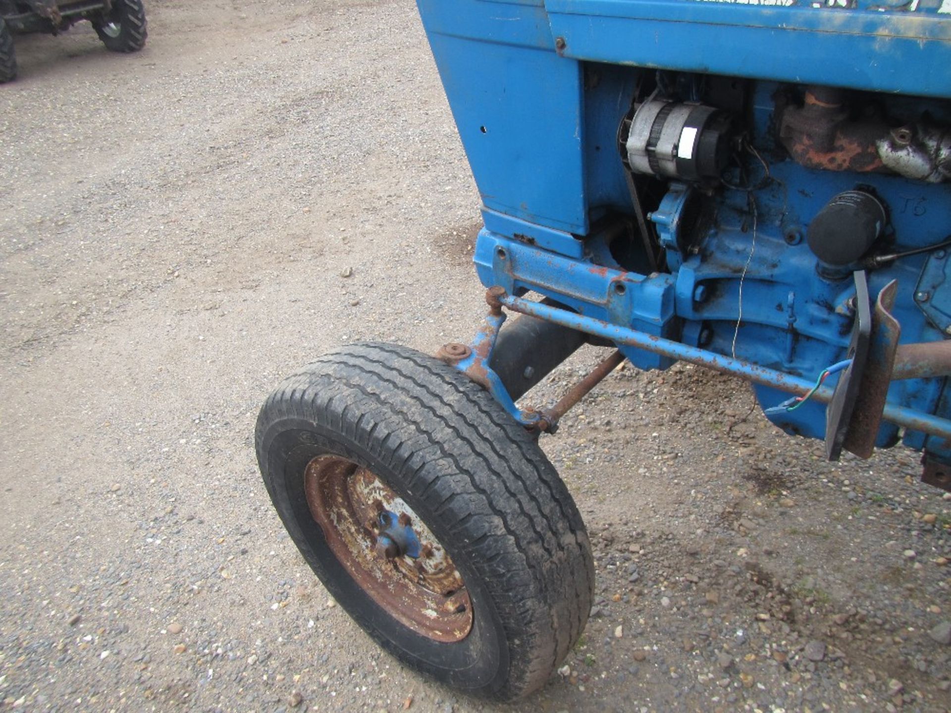 Ford 4600 Tractor - Image 11 of 16