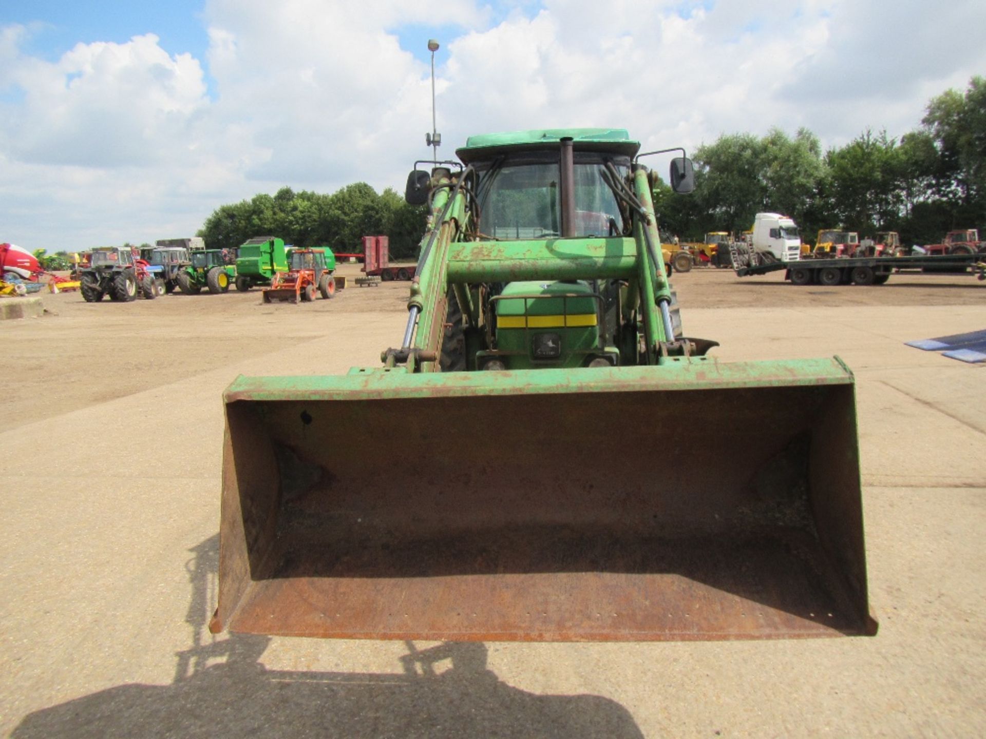 John Deere 2850 Tractor with JD 245 Loader Reg. No. L320 UGE Ser No 775040 - Image 2 of 17