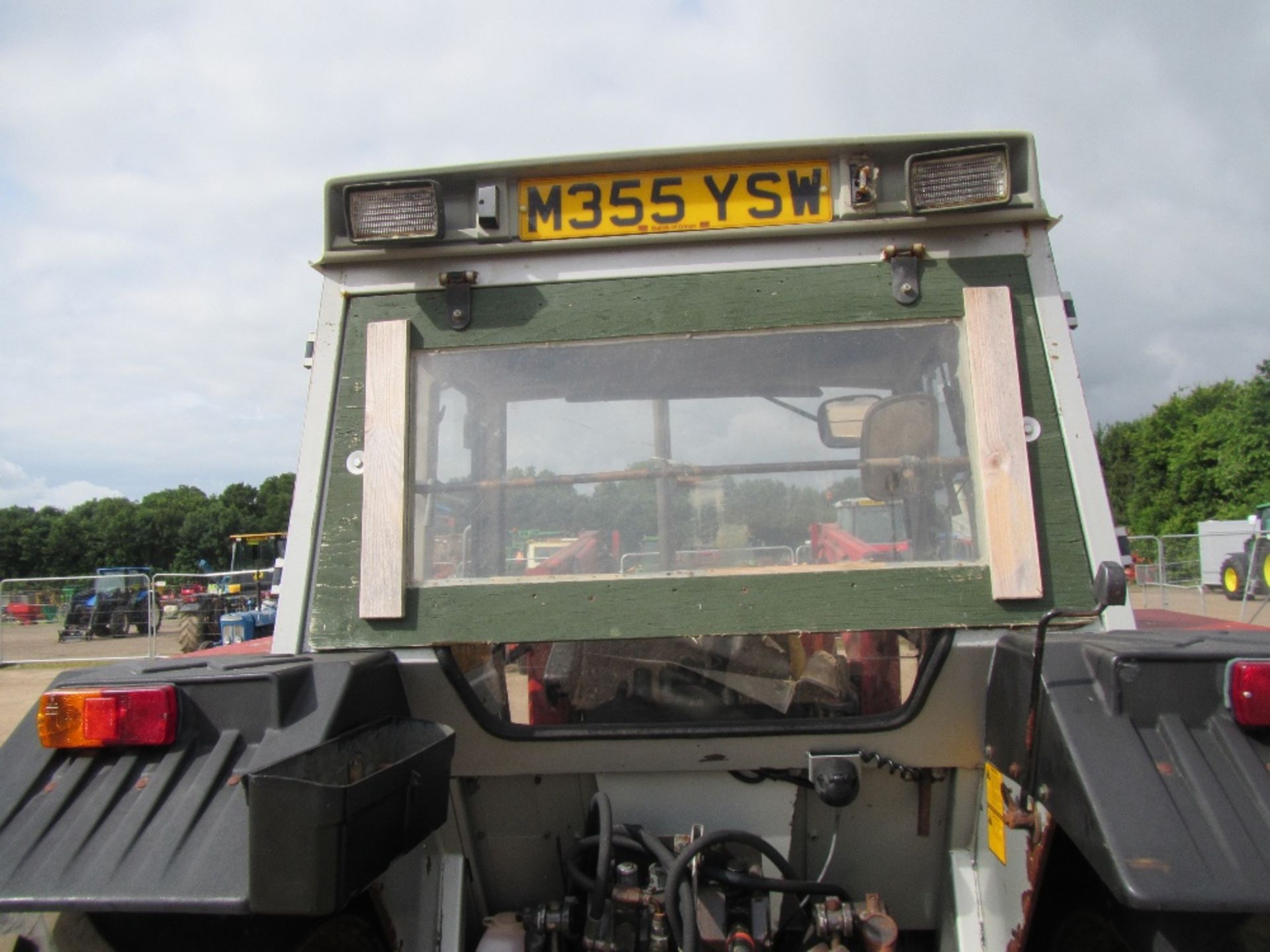 Massey Ferguson 390 4wd Tractor with MF Loader Reg. No. M355 YSW Ser. No. C27493 - Image 8 of 16