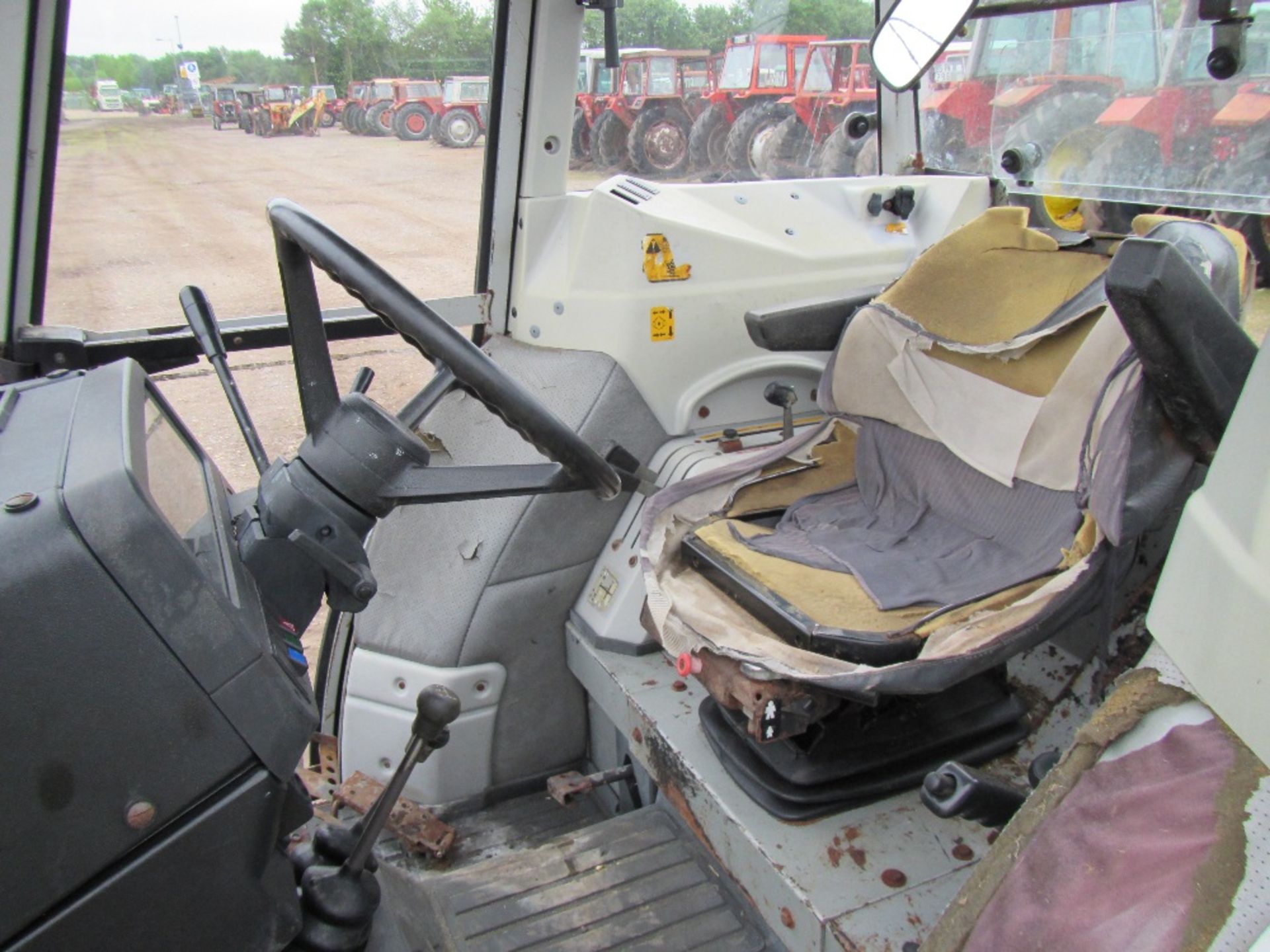 Massey Ferguson 342 8 Speed Tractor with PAS, Lo Profile Cab. Ser. No. B42076 - Image 12 of 17