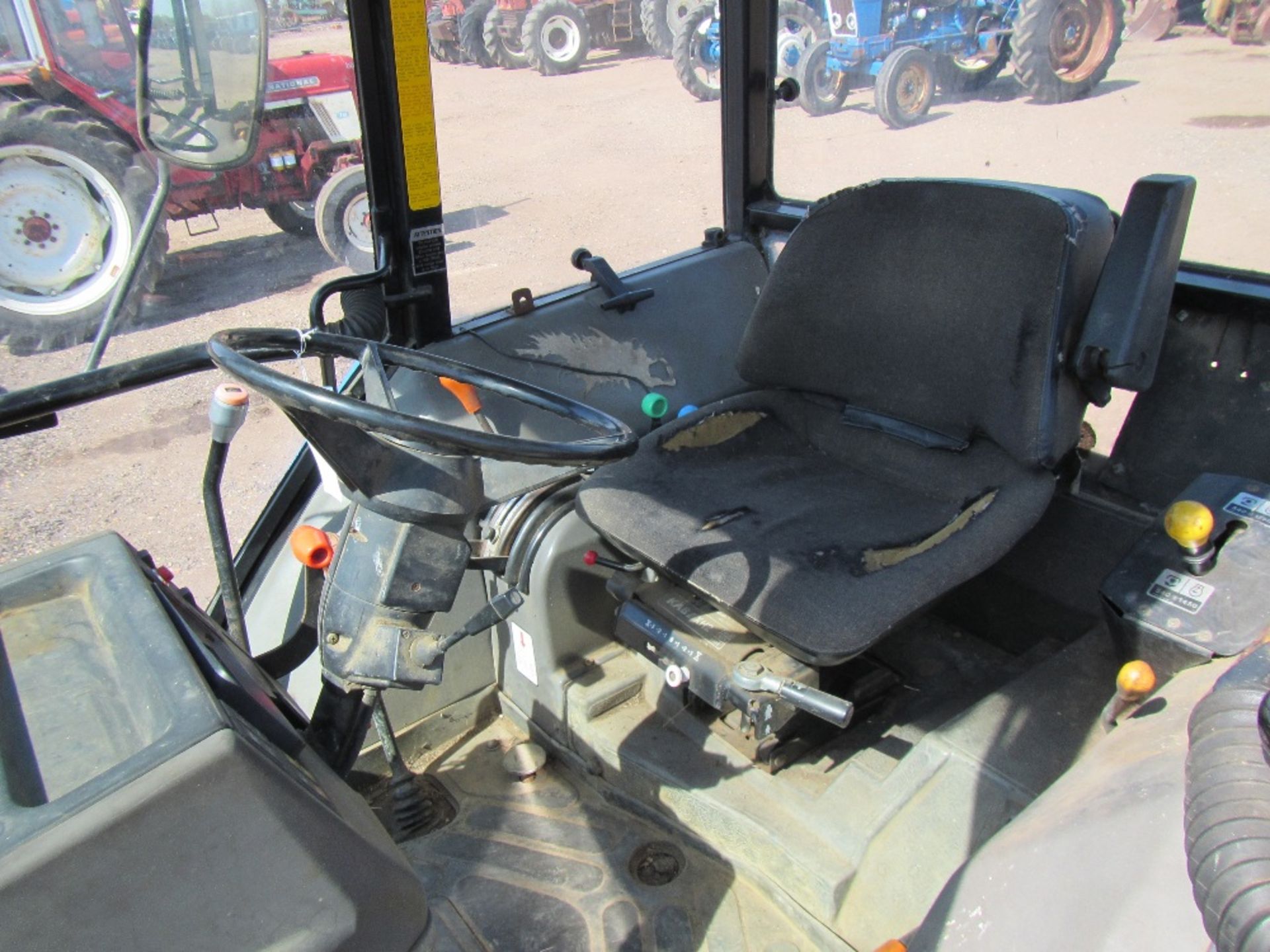 Ford 5030 Tractor with 3 Point Linkage and Auto Hitch. New clutch recently fitted. Reg. No. M955 BNH - Image 12 of 17