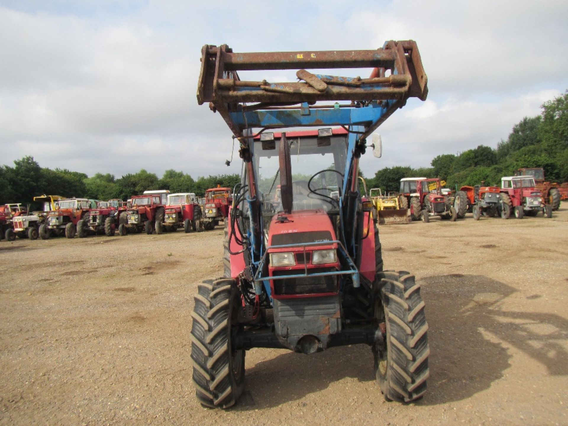 Case International 4230 4wd Tractor with Tanco Loader & 16.9x34 Tyres Reg No M297 UBA - Image 2 of 15