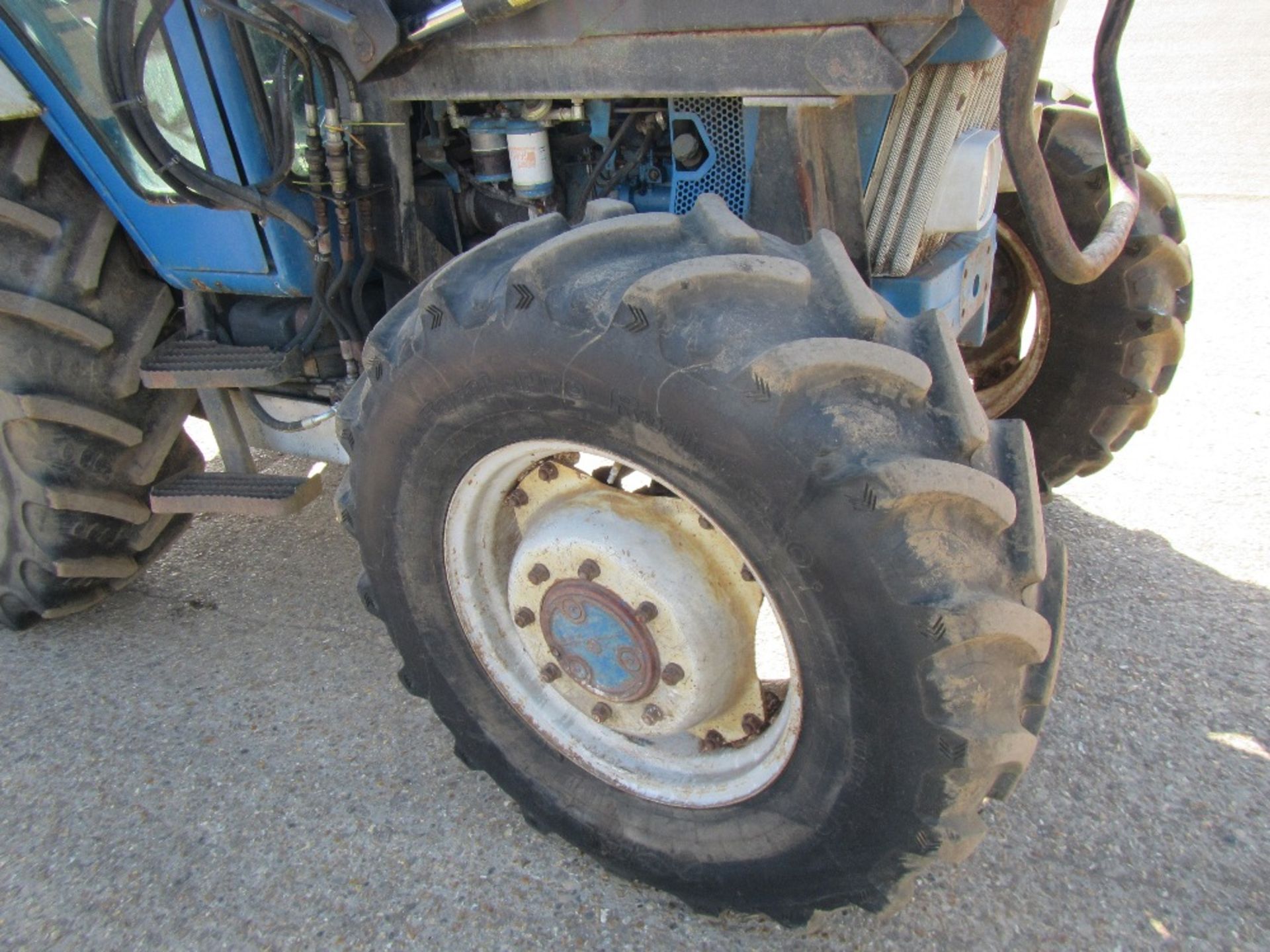 Ford 7610 4wd Tractor with Loader. 9038 Hrs. Reg. No. H305 PVF - Image 4 of 16