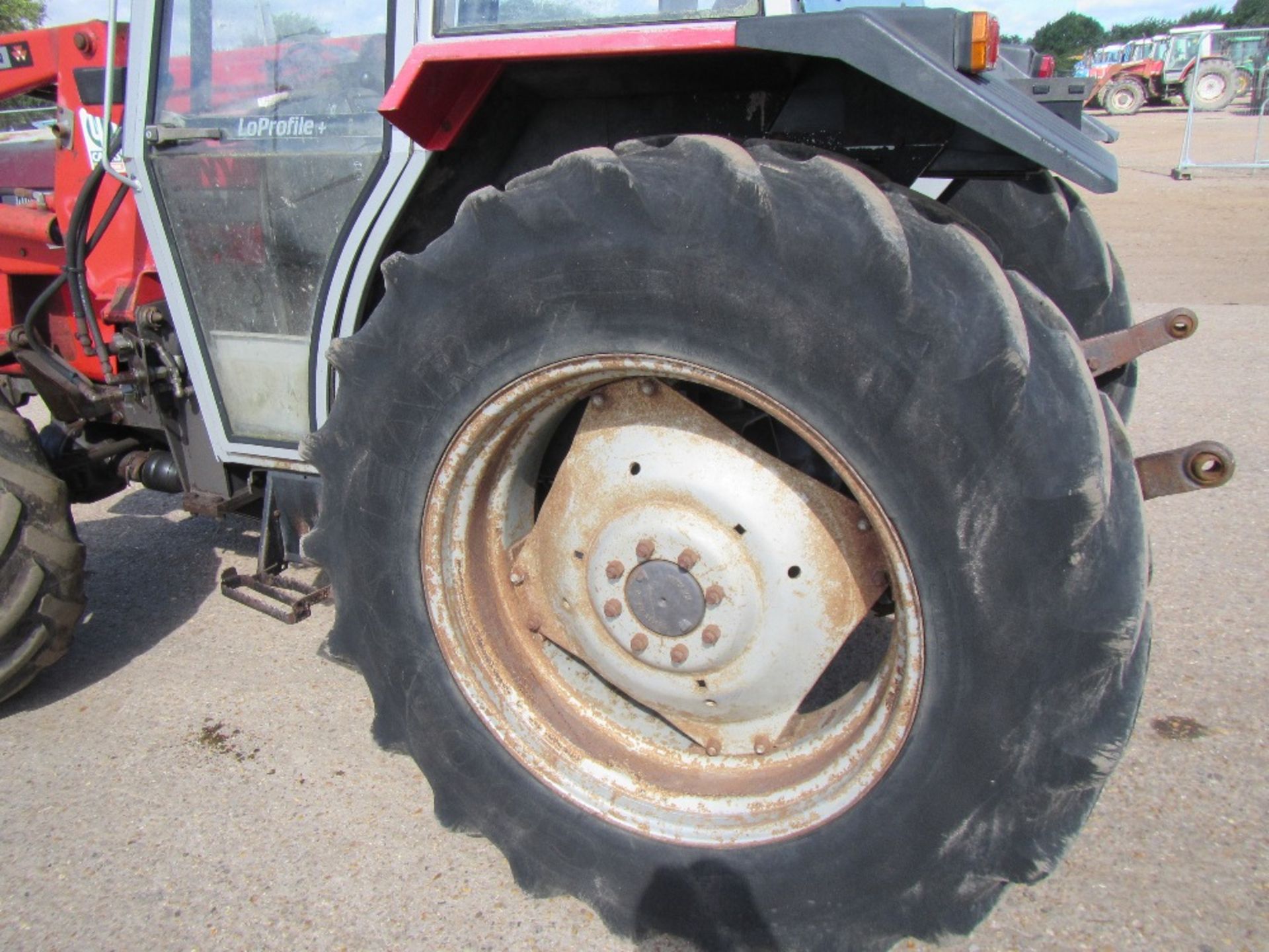 Massey Ferguson 390 Tractor with Loader - Image 10 of 16