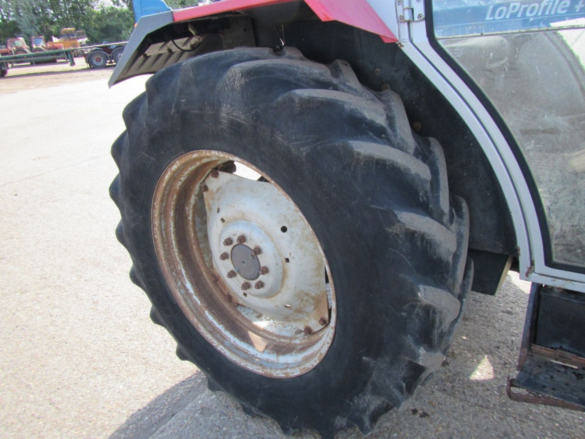 Massey Ferguson 390 Tractor with Loader - Image 5 of 16