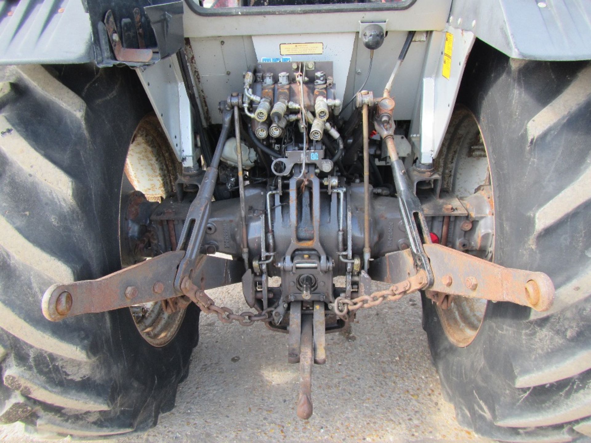 Massey Ferguson 390 Tractor with Loader - Image 7 of 16