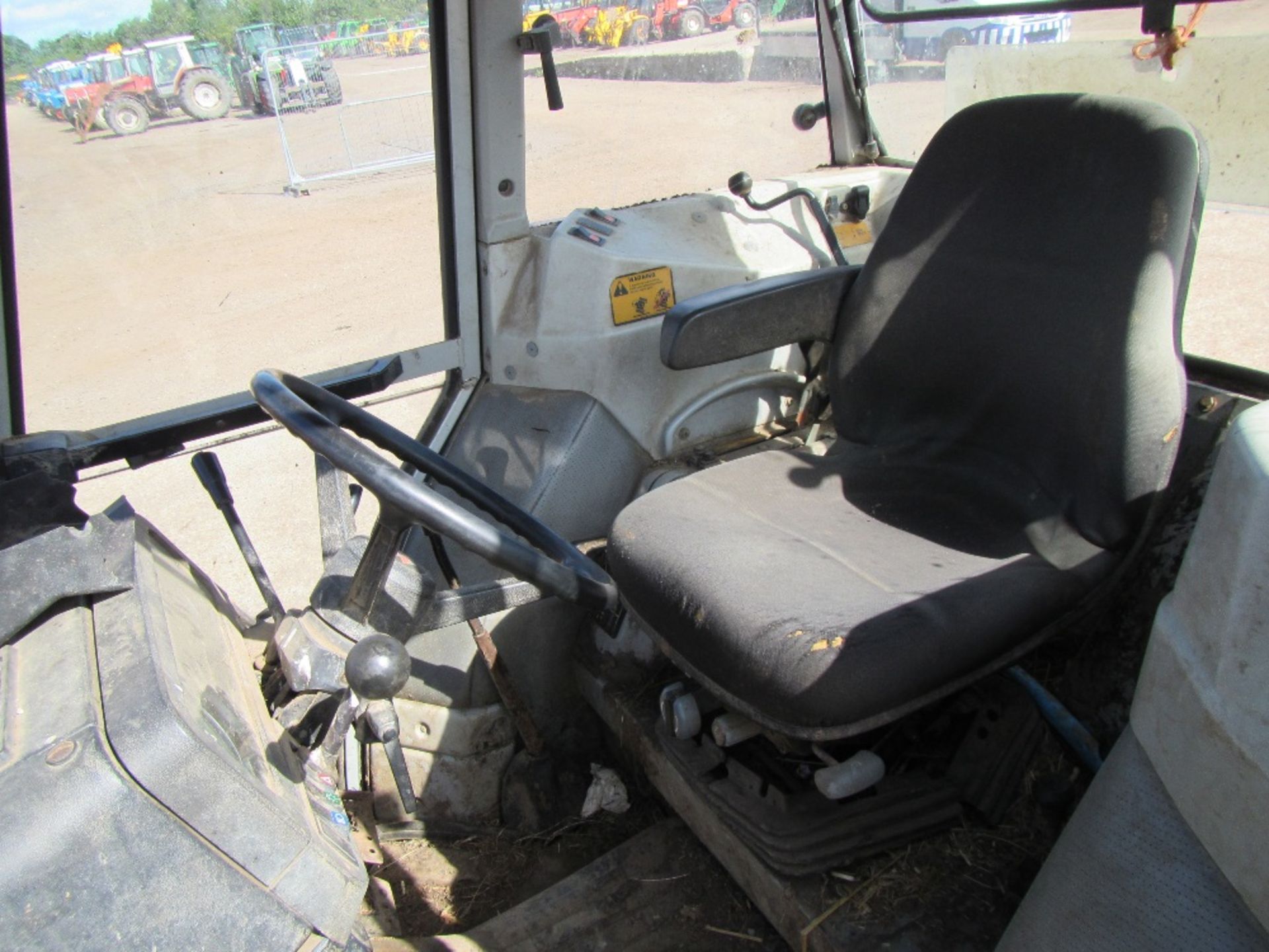 Massey Ferguson 390 Tractor with Loader - Image 12 of 16