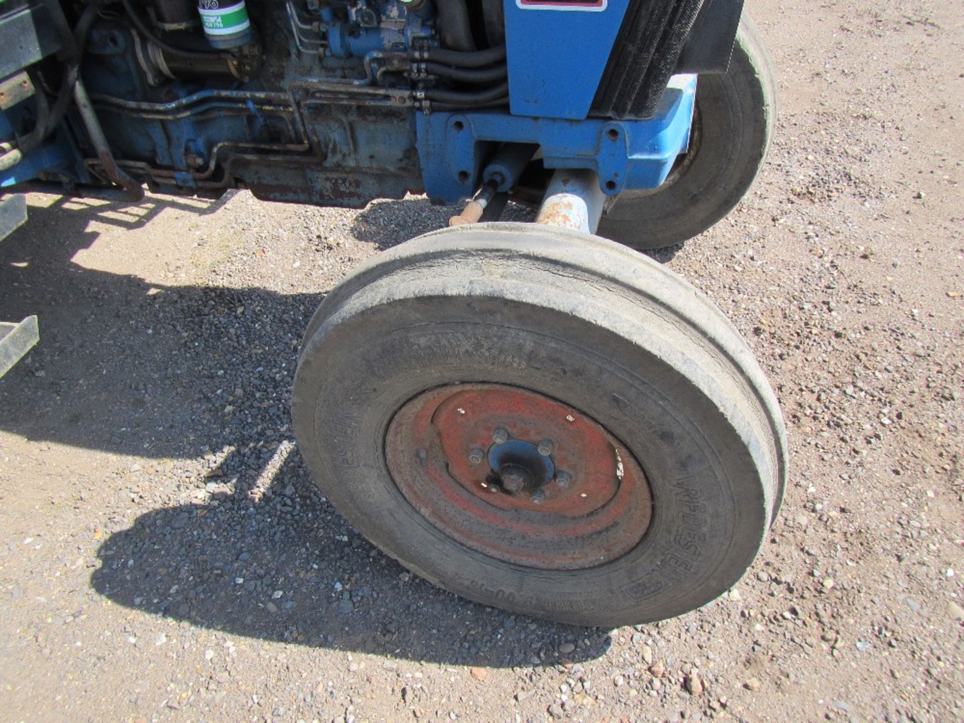 Ford 5030 Tractor with 3 Point Linkage and Auto Hitch. New clutch recently fitted. Reg. No. M955 BNH - Image 4 of 17