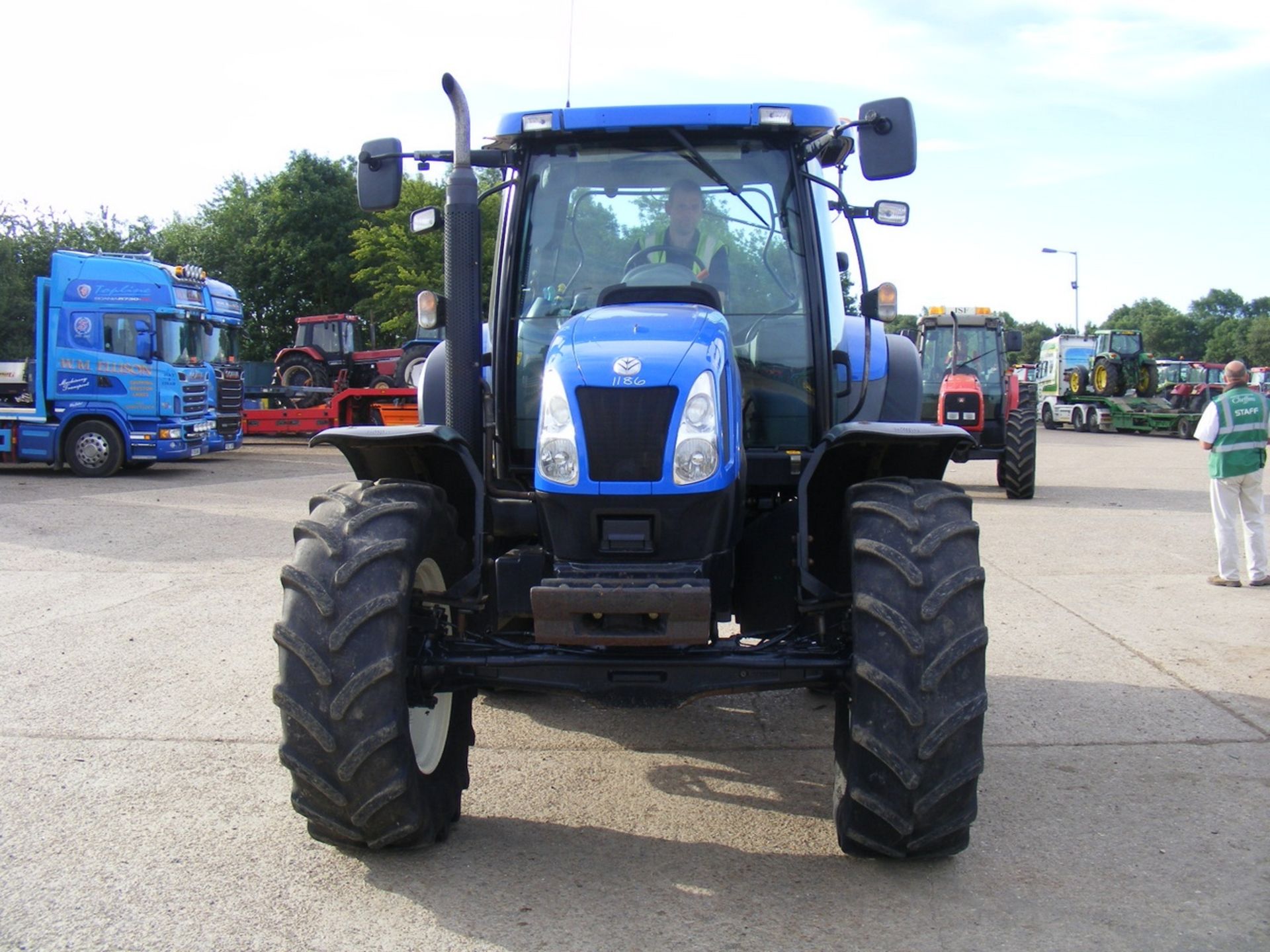 New Holland TSA135 Tractor - Image 2 of 6