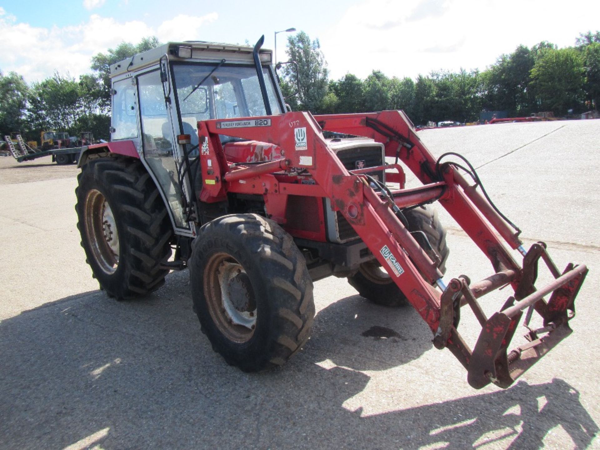 Massey Ferguson 390 Tractor with Loader - Image 3 of 16