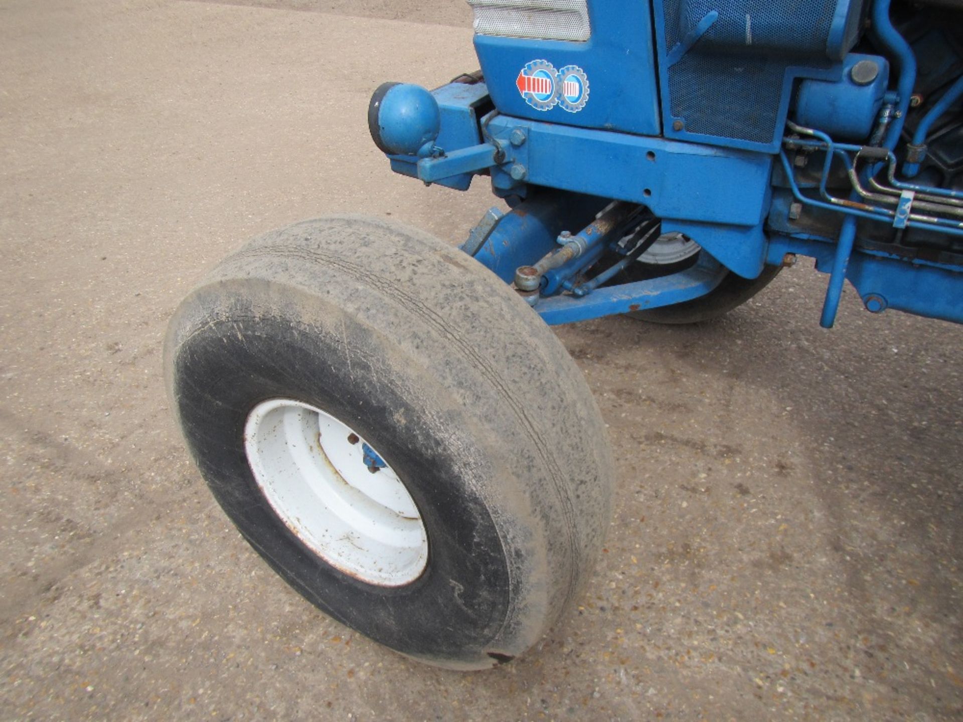 Ford 7710 2wd Tractor Ser. No. B400597 - Image 11 of 16