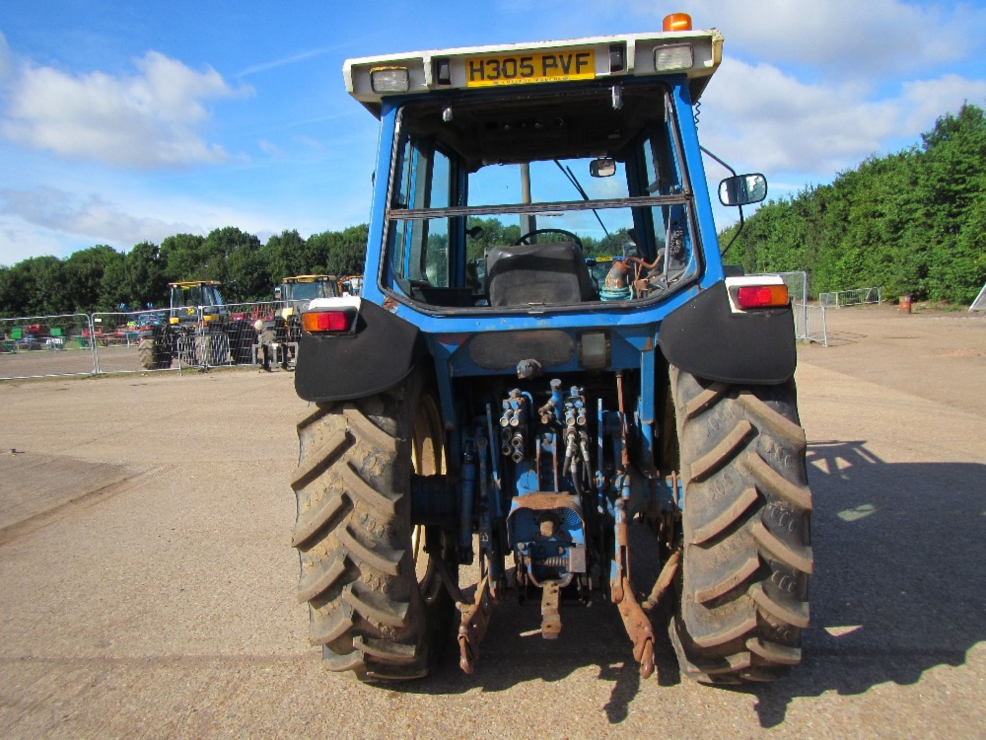 Ford 7610 4wd Tractor with Loader. 9038 Hrs. Reg. No. H305 PVF - Image 6 of 16