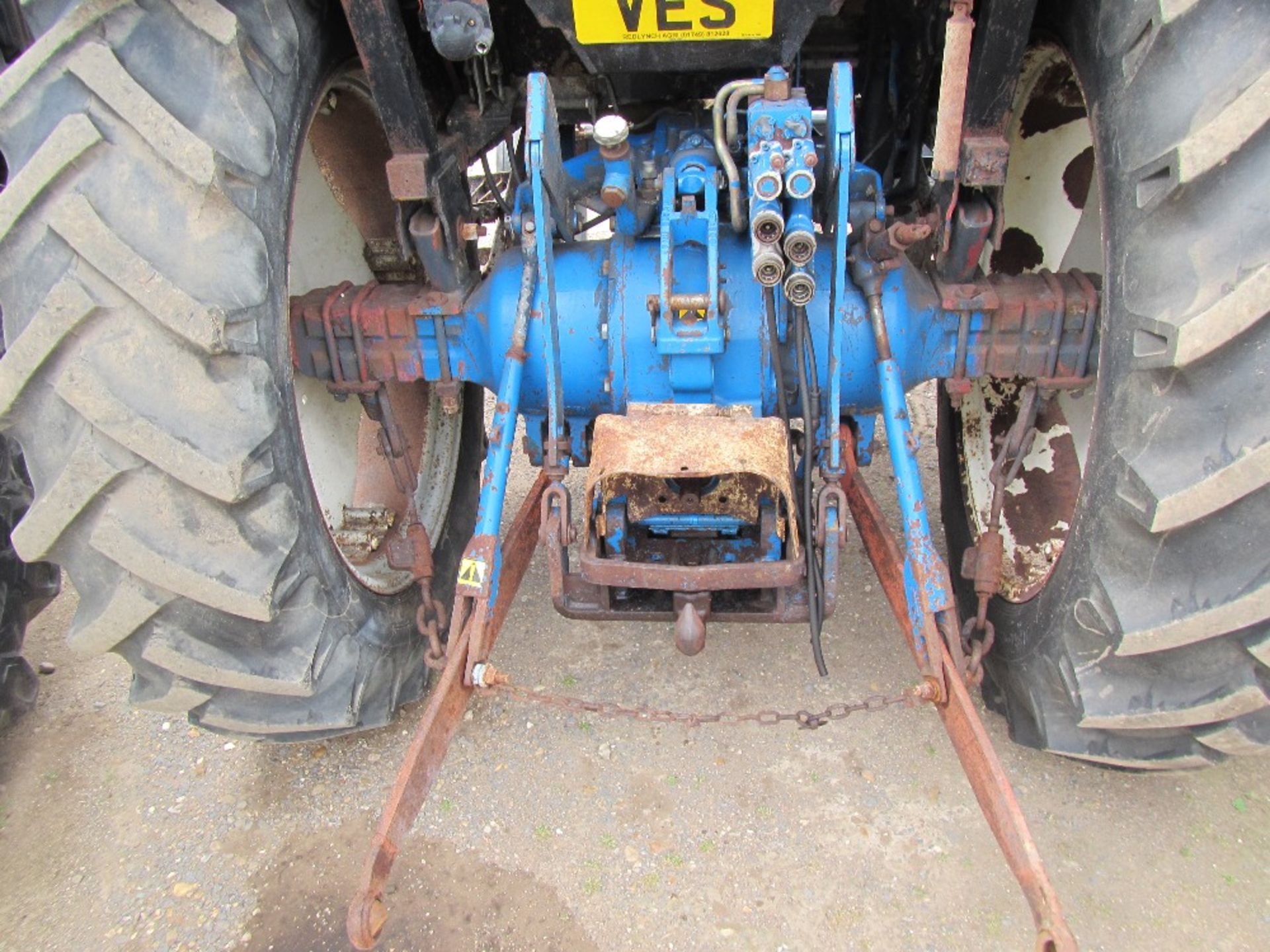 Ford 5030 2wd Tractor Reg No M637 VES Ser No BD89270 UNRESERVED LOT - Image 8 of 15