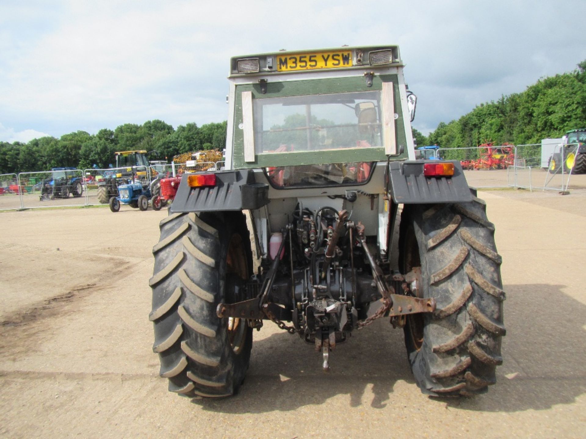 Massey Ferguson 390 4wd Tractor with MF Loader Reg. No. M355 YSW Ser. No. C27493 - Image 6 of 16