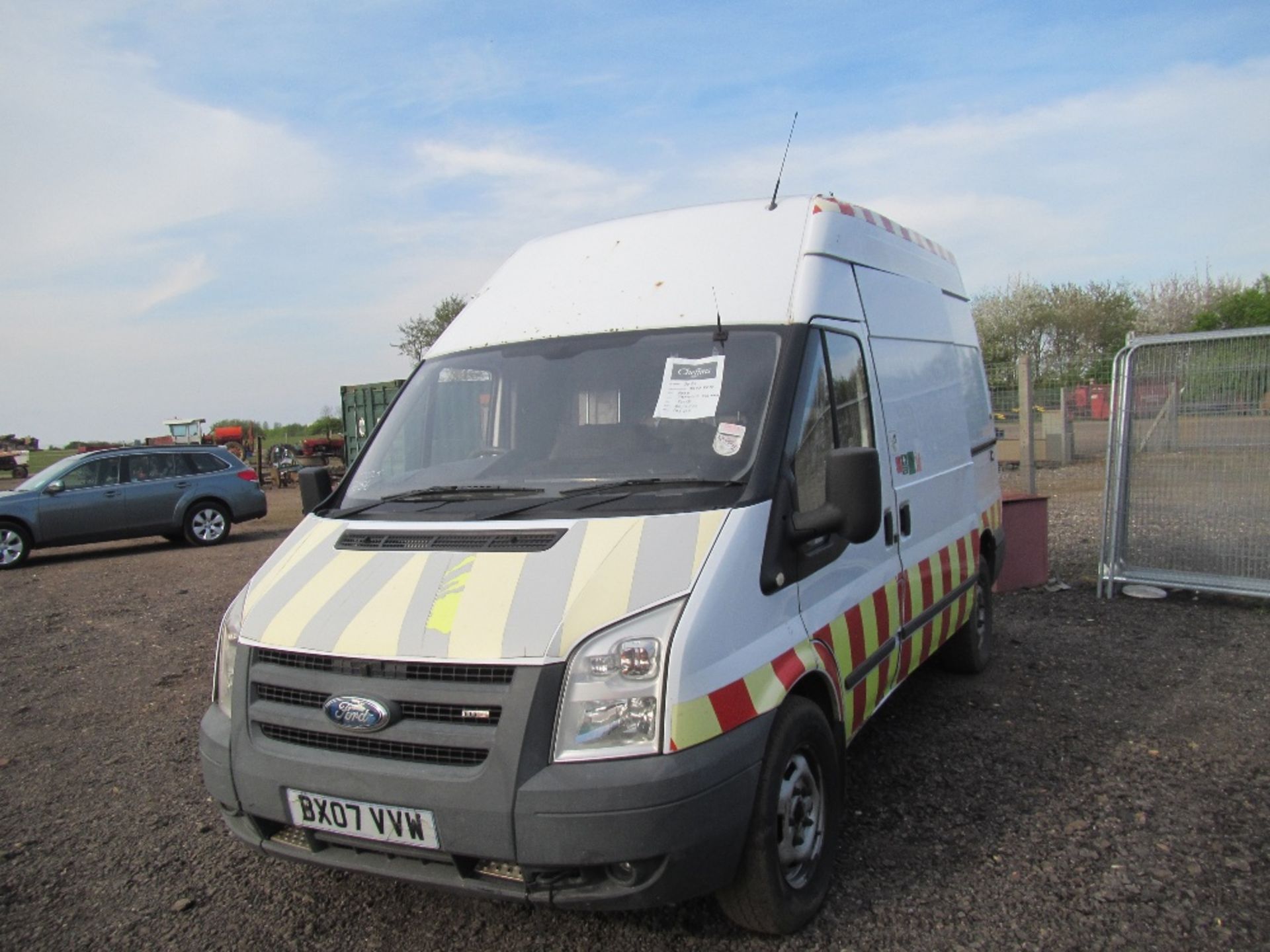 Ford Transit 350 MWB Van with High Roof, Compressor & Generator Built In. Ideal Fitters Van. V5 will - Image 3 of 8