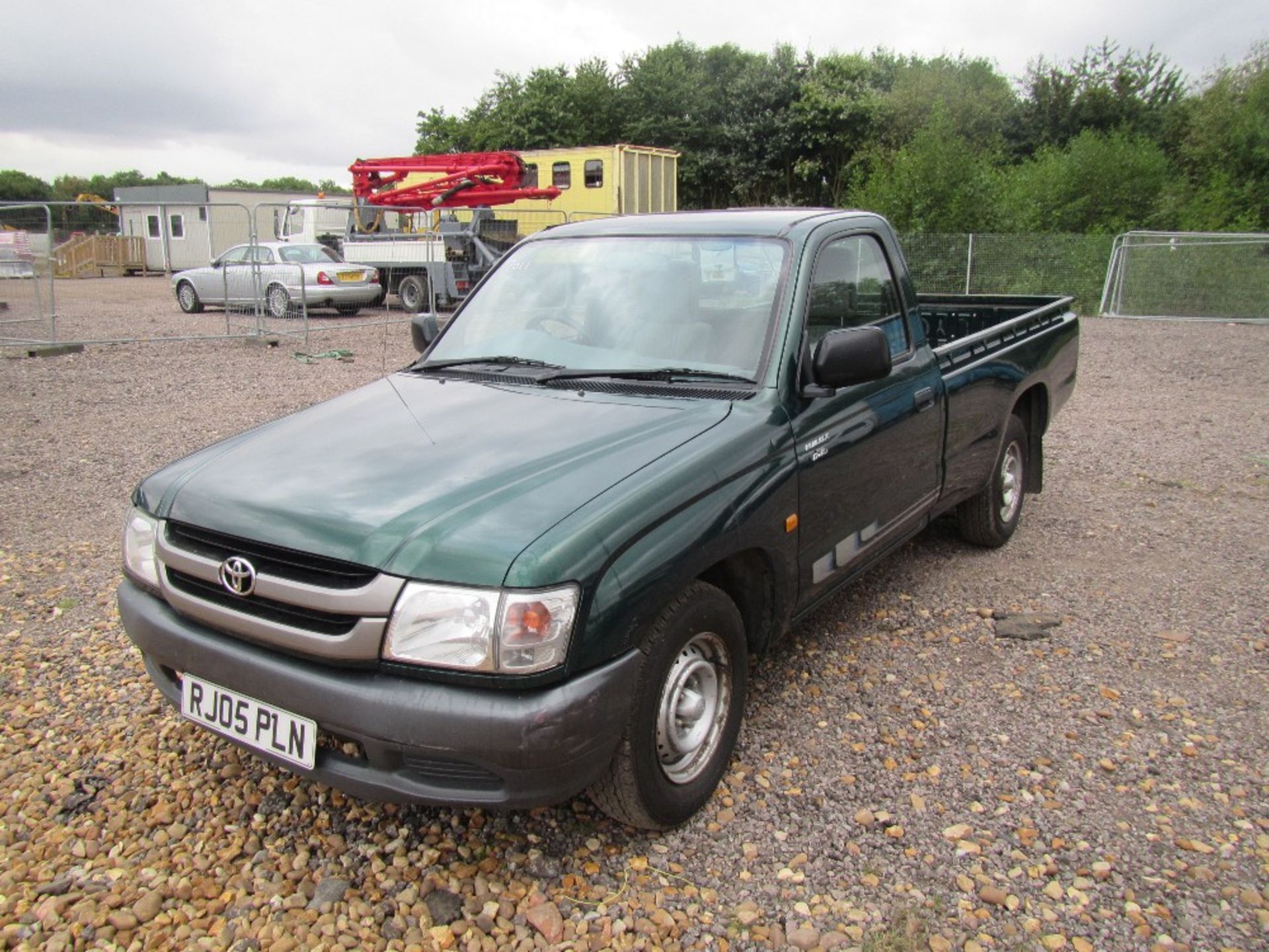 Toyota Hi Lux 2wd Mileage: 195,568. MOT till 2/5/17. Reg. No. RJ05 PLN