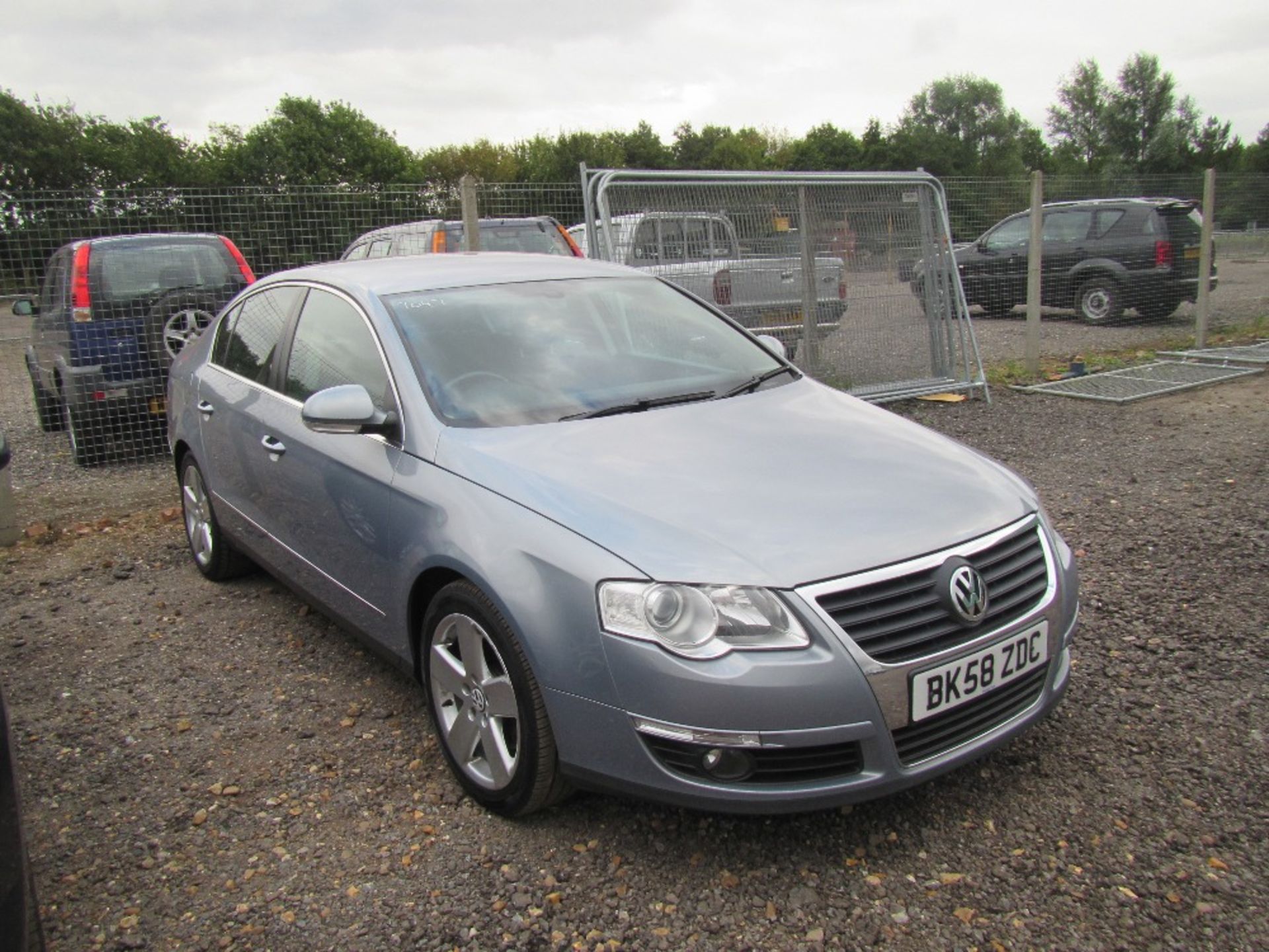 2008 Volkswagon Passat 2 Litre Diesel 4 Door Saloon. V5 will be supplied Mileage: 139,487. MOT - Image 3 of 4