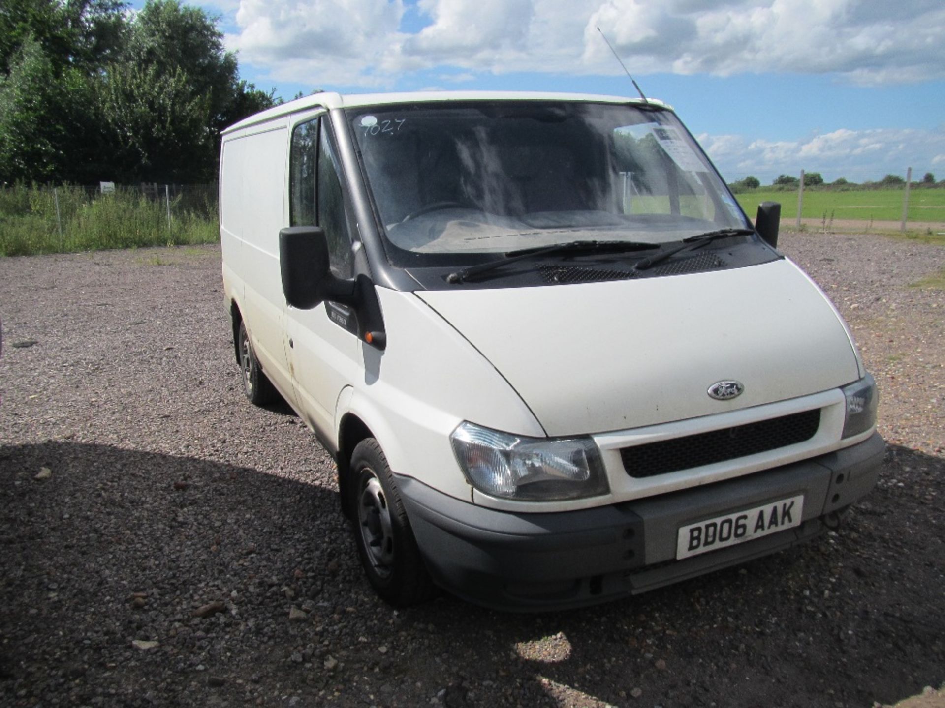 Ford 260 SWB Diesel Transit Van. V5 will be supplied. Mileage: 189,821. MOT till 28/8/16. Reg. No. - Image 3 of 8