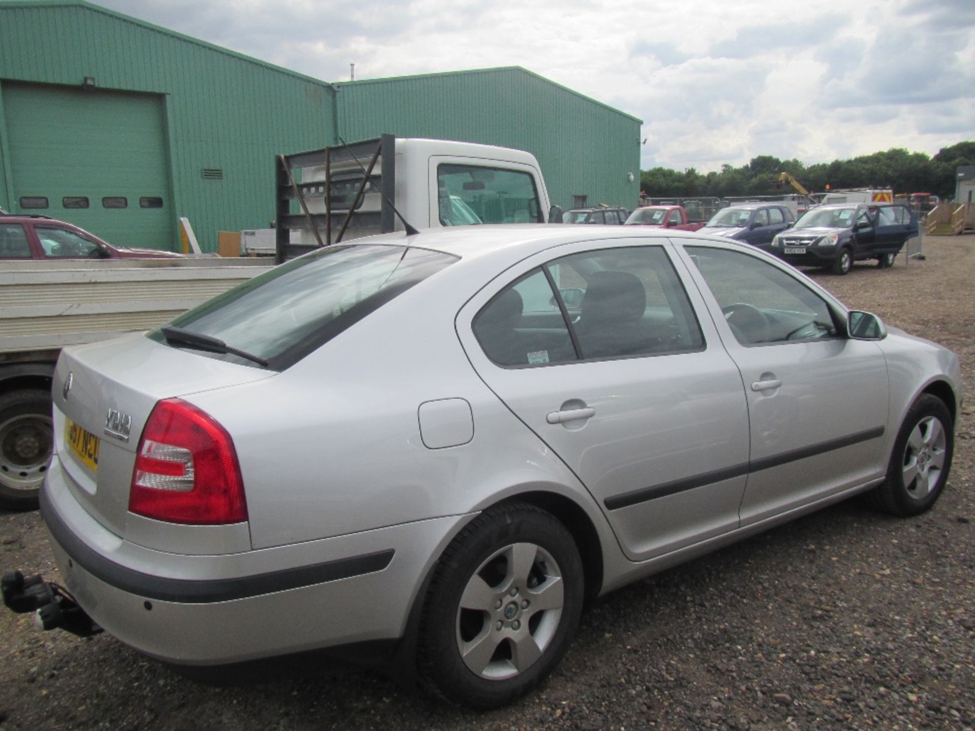 Skoda Octavia Car. Mileage: 152,132. MOT till 29/9/17. Reg. No. GJ57 NCU - Image 6 of 7