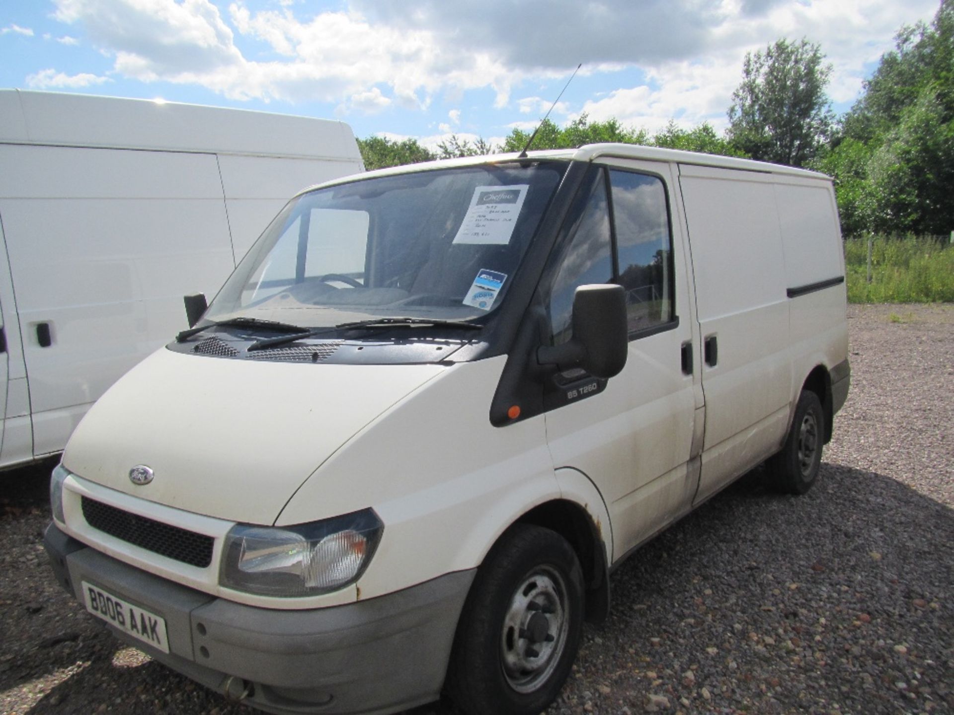 Ford 260 SWB Diesel Transit Van. V5 will be supplied. Mileage: 189,821. MOT till 28/8/16. Reg. No.