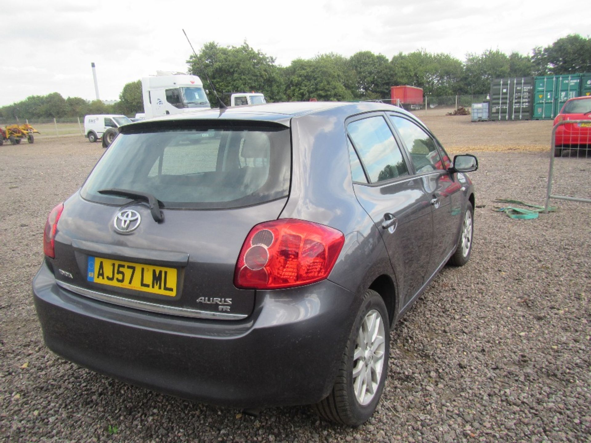 Toyota Aures 5 Door Hatchback. V5 will be supplied. Mileage: 167,928. MOT till 27/6/17. Reg. No. - Image 4 of 8