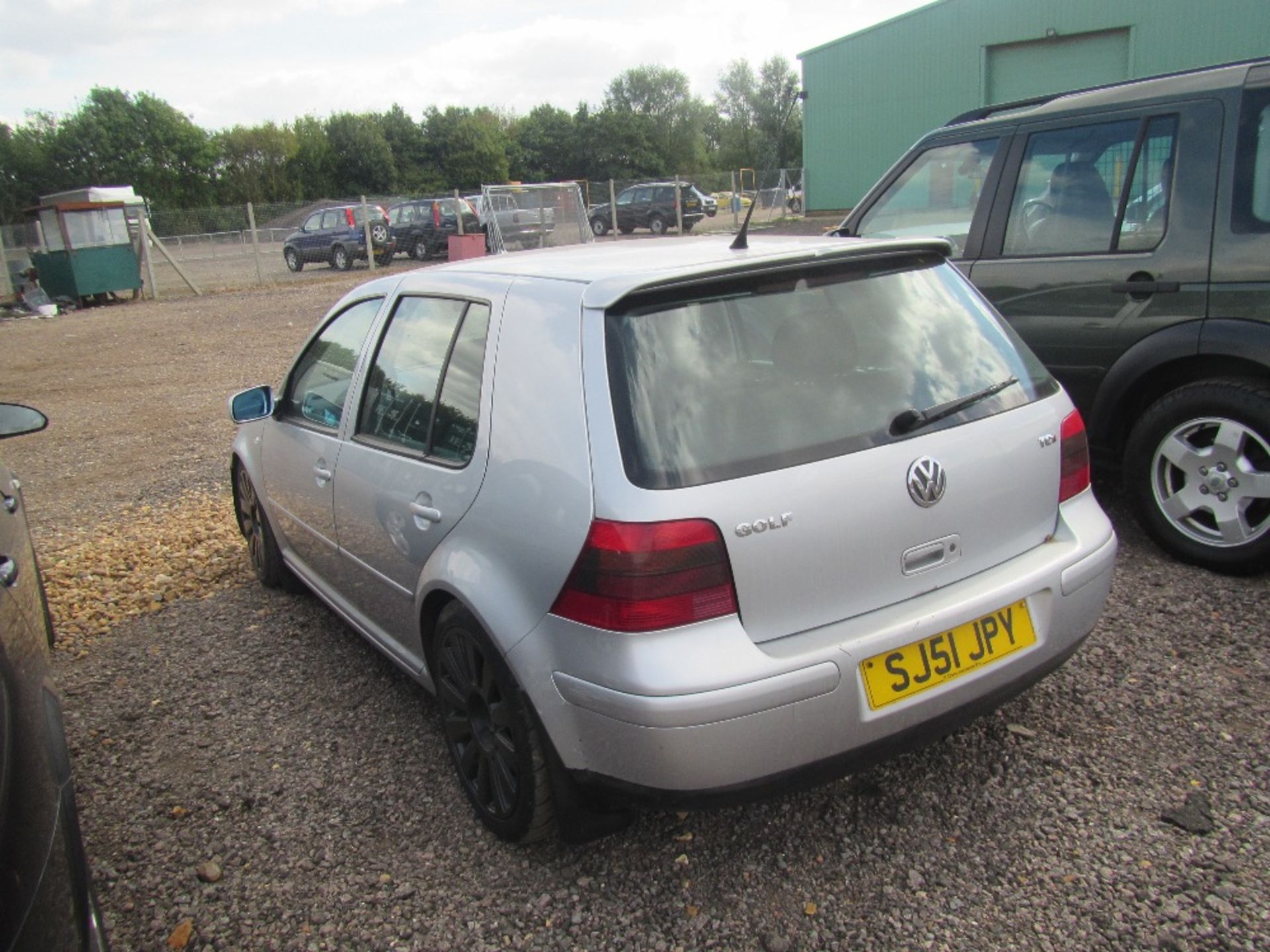 VW Golf 1.9 Diesel. V5 will be supplied. Mileage: 154,346. MOT expired on 29/06/16. Reg. No. SJ51 - Image 5 of 5