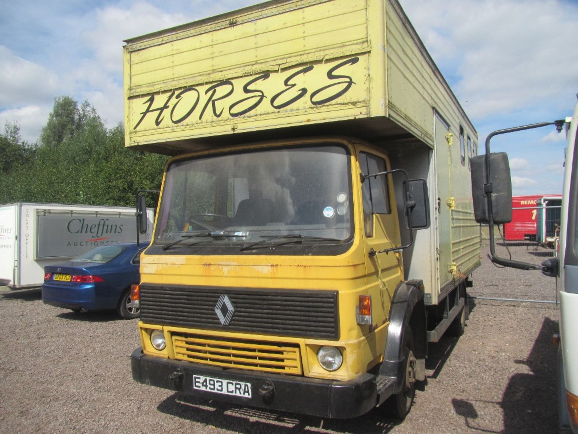 Dodge 7.5 Ton Horse Box Lorry. Reg. No. E493 CRA