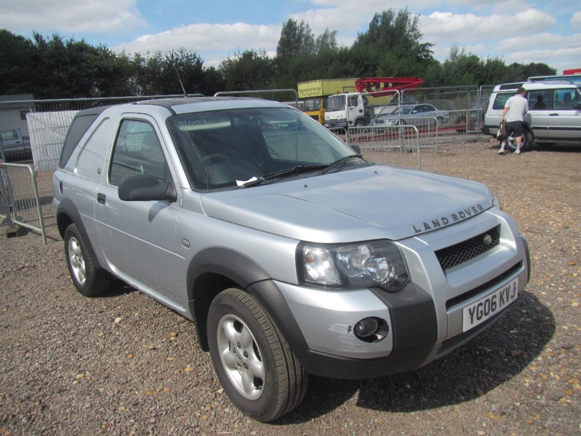 2006 Land Rover Freelander Commercial TD4. Mileage: 110,000. MOT till 20/9/17. Reg. No. YG06 KVJ