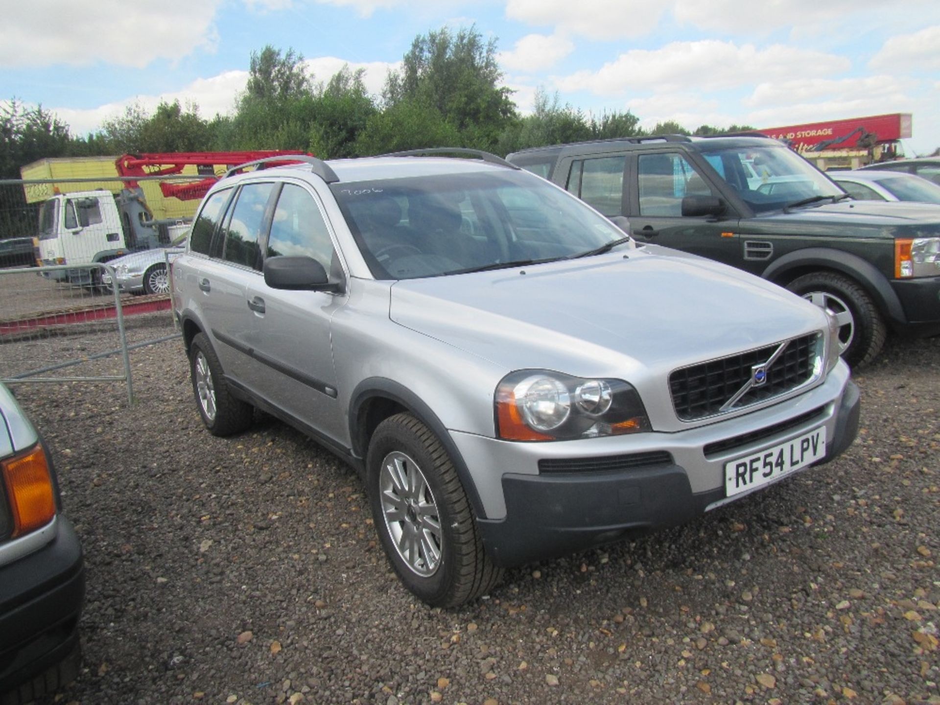 Volvo XC90 DS S 4wd Diesel with 7 Seats, 6 Speed Manual Gearbox, Alarm, Anti-Lock Brakes, Parking - Image 3 of 5