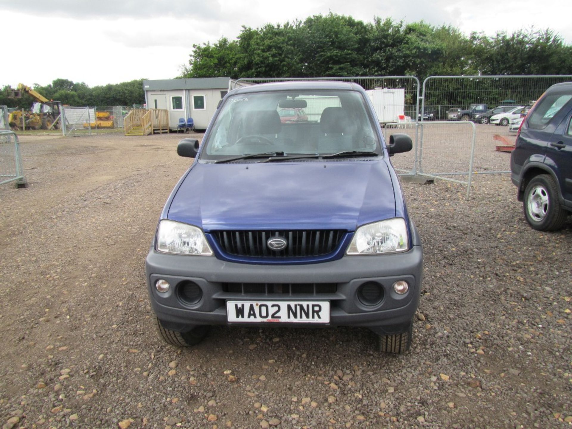 2002 Daihatsu Terios Petrol 4wd. V5 will be supplied. Mileage: 107,520. MOT till 29/6/17. Reg. No. - Image 2 of 6