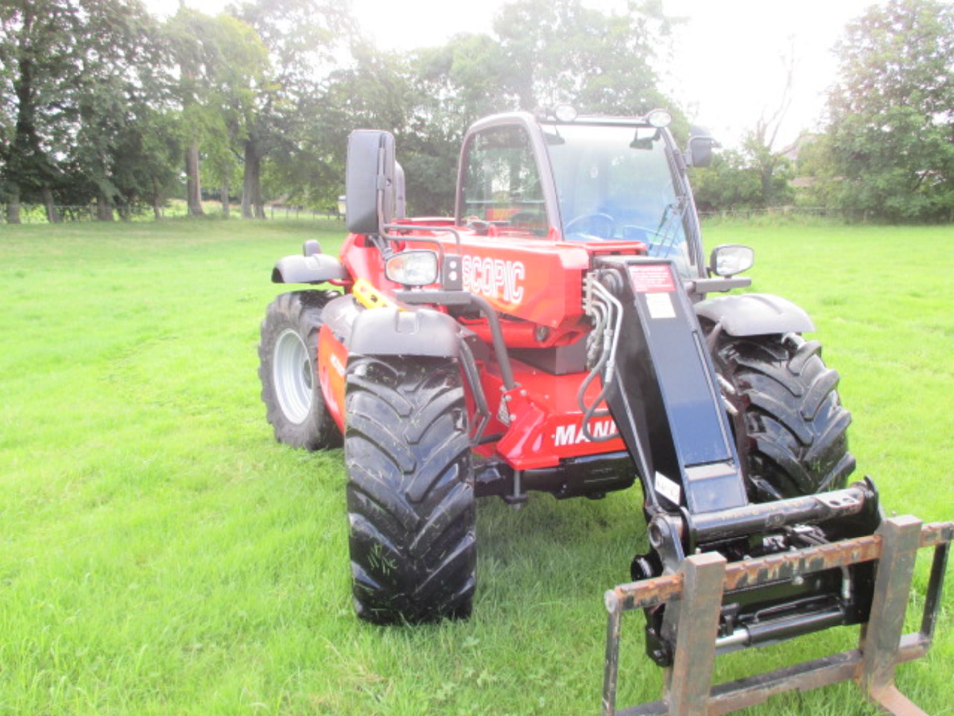 2012 Manitou MLT627 Farm Spec Telehandler with Pallet Forks, Pick Up Hitch, Hydraulic Locking & - Image 3 of 10