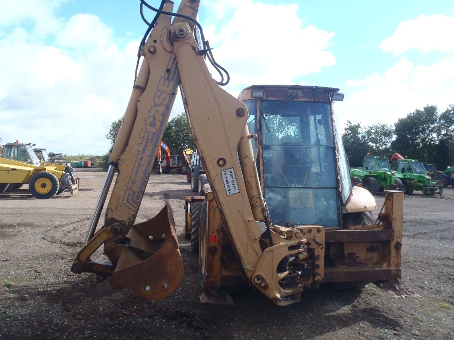 1992 Case 580k 4wd Full Spec Digger with 4 in 1 Bucket, Extender Rear Hoe - Image 3 of 4