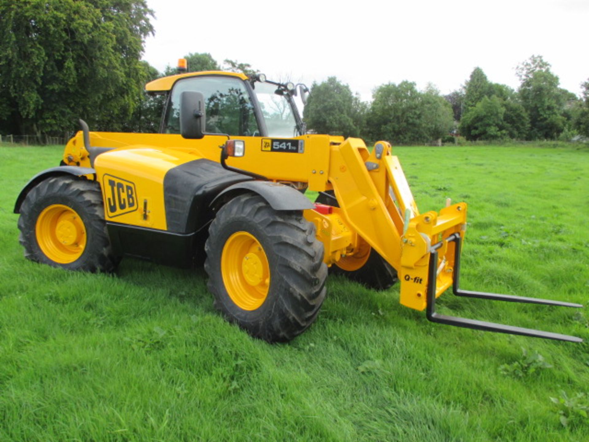 2006 JCB 541/70 Telehandler with large file of history. Council owned from new and dealer maintained