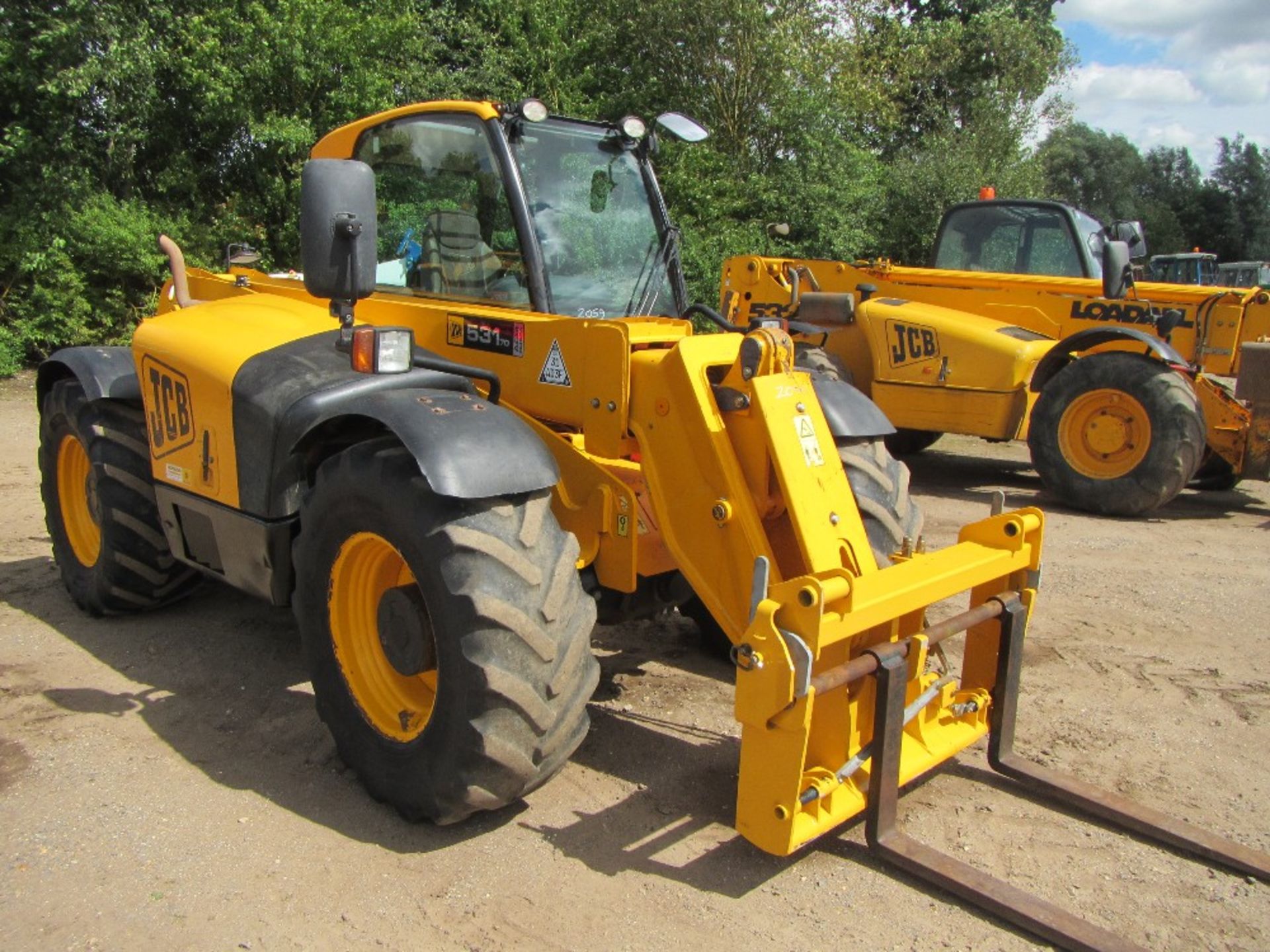 JCB 531-70 Agri Super Telehandler. V5 will be supplied Reg. No. AU07 KTO Ser. No. 71199230 - Image 2 of 6