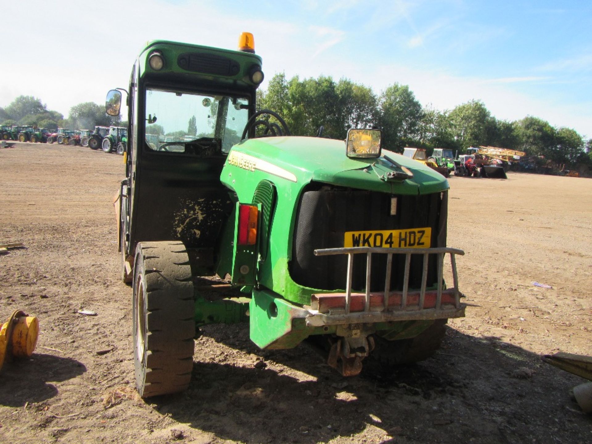 2004 John Deere 3420 Ag Spec 40k Telehandler with Air Con, Pick Up Hitch & Grain Bucket Reg No - Image 5 of 5