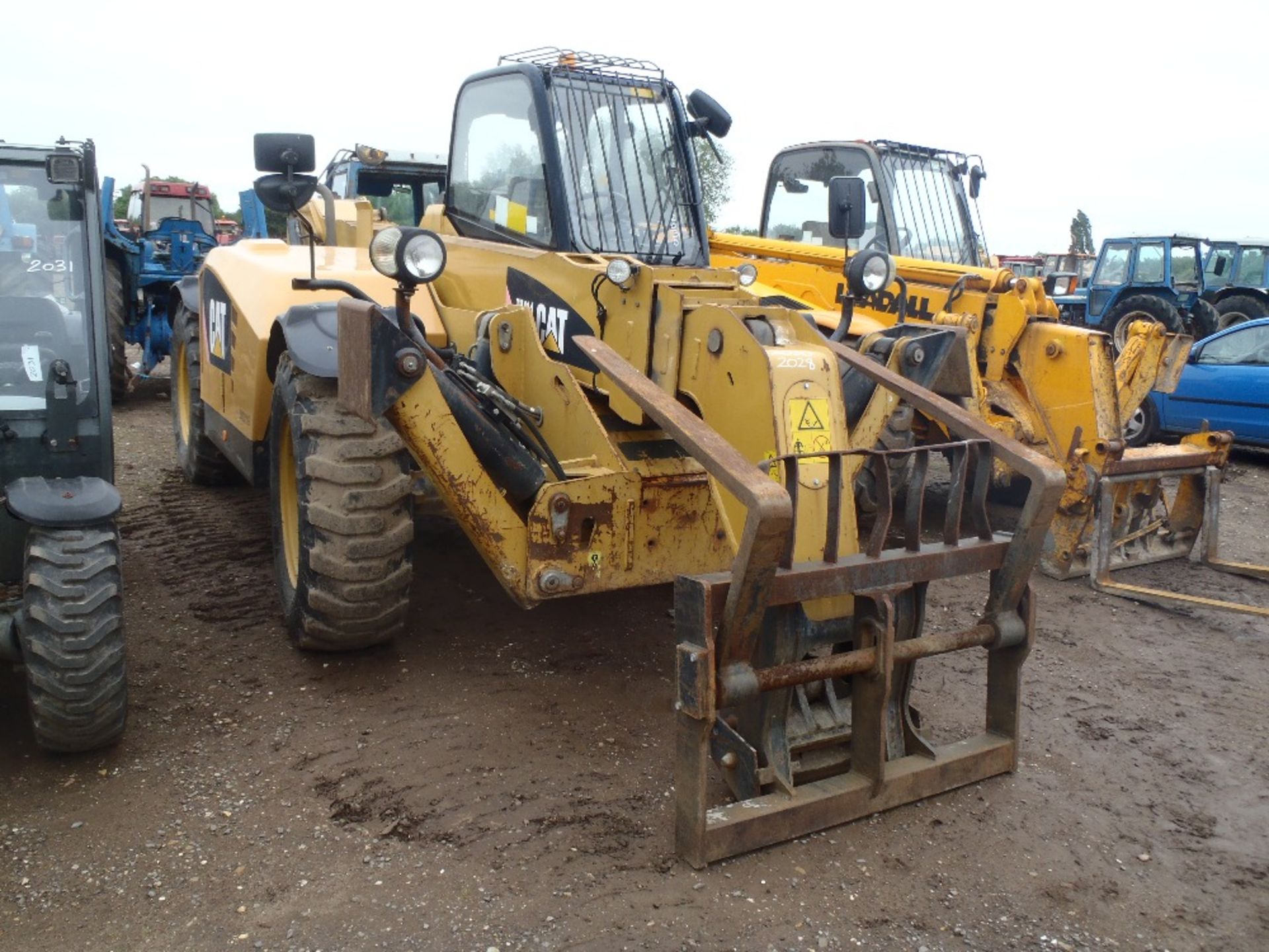 Caterpillar TH414 14m Telehandler. New set switches in office Ser. No. YC5000000TBZ00120 - Image 2 of 5