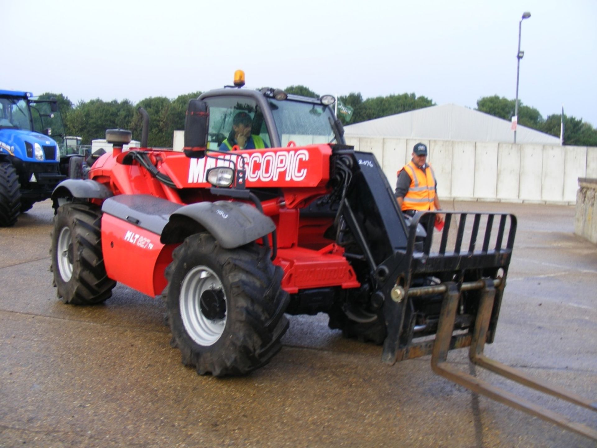 2011 Manitou 627 Telehandler - Image 3 of 6