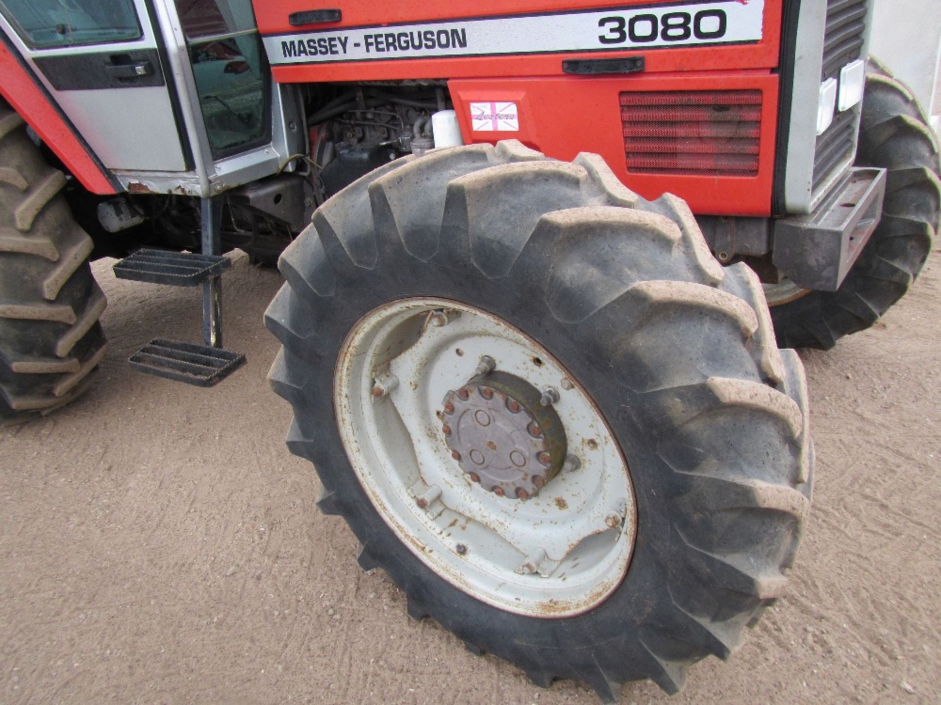 Massey Ferguson 3080 4x4 Tractor Reg. No. E376 UAG Ser No U340013 - Image 4 of 17