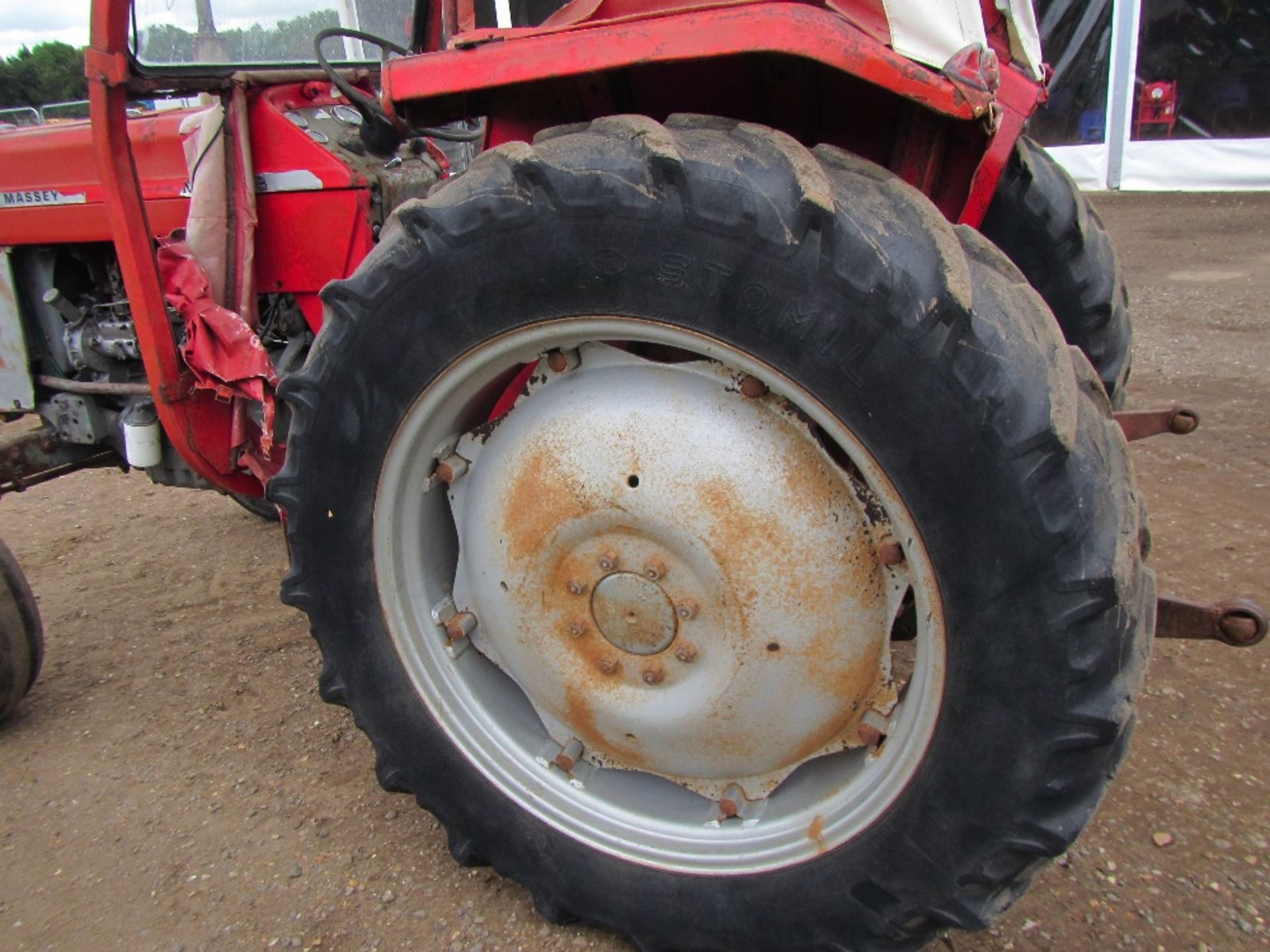 Massey Ferguson 168 Tractor with Long PTO, 8 Speed Gearbox, Power Steering & 4 Bolt Lift Pump Ser No - Image 10 of 14