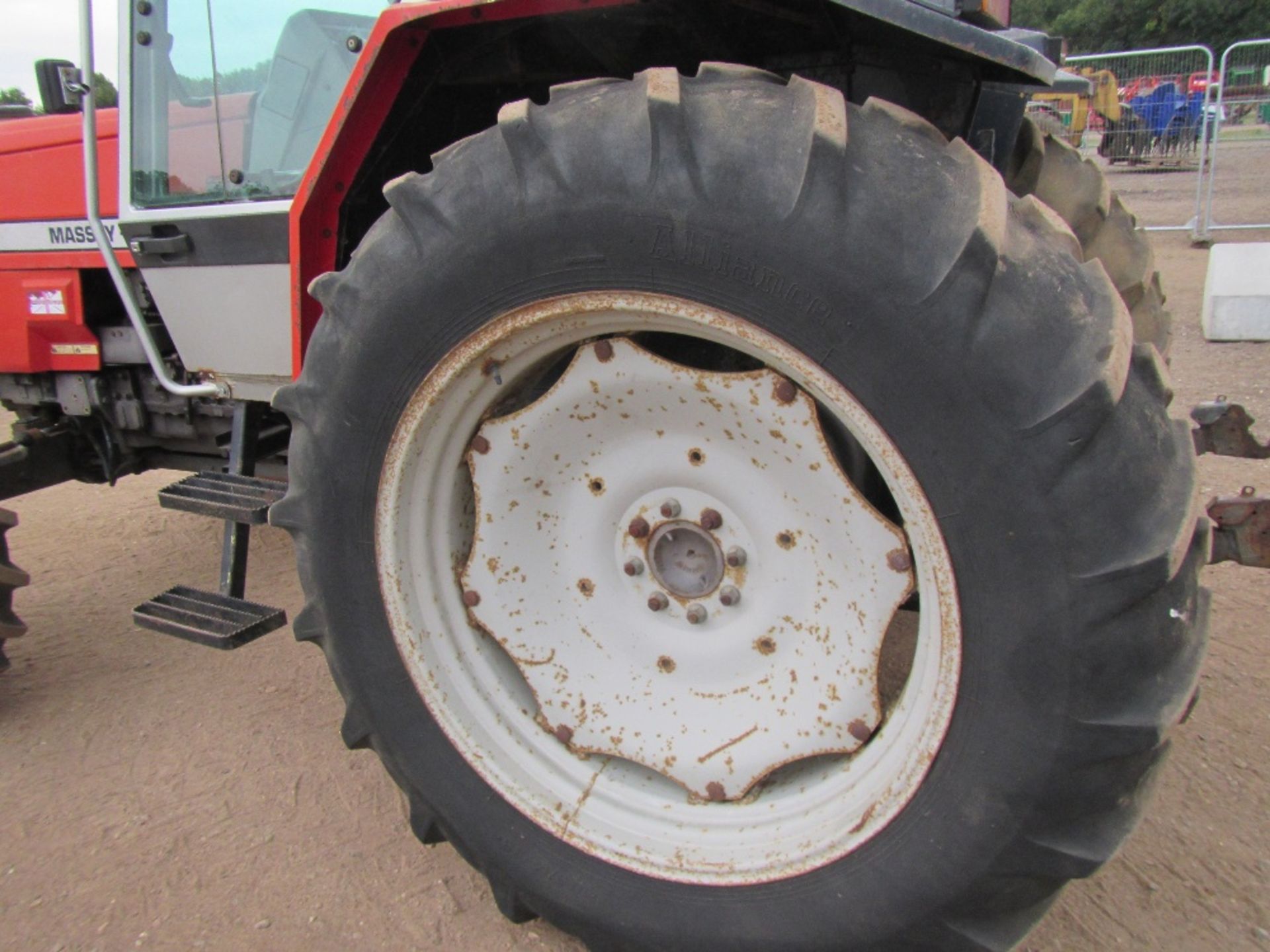 Massey Ferguson 3080 4x4 Tractor Reg. No. E376 UAG Ser No U340013 - Image 10 of 17