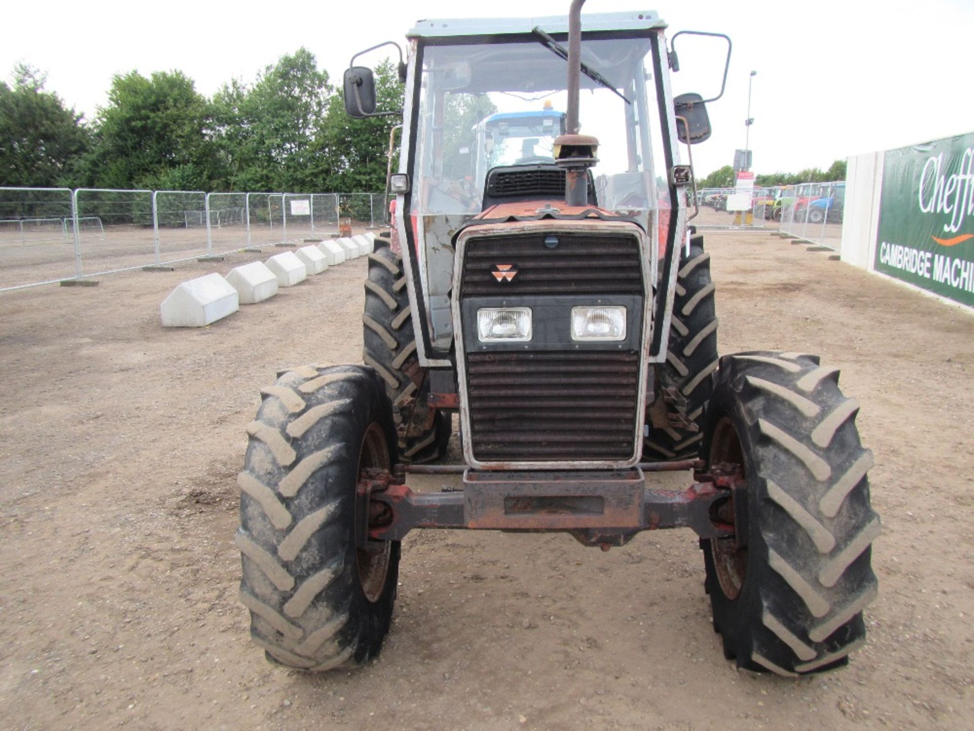 Massey Ferguson 390 4wd Tractor with 3 stick gearbox. Reg. No. F433 HFJ - Image 2 of 7