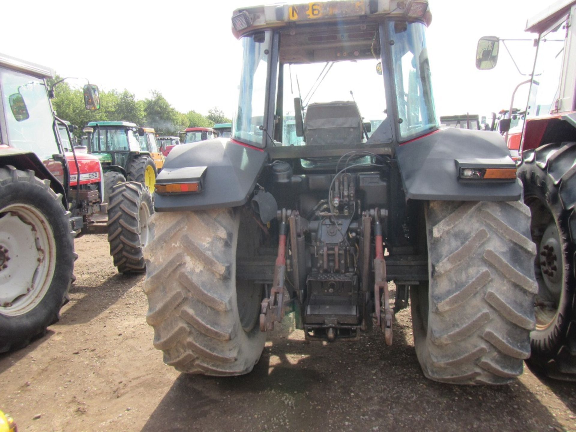 Massey Ferguson 6170 Dynashift 4wd 40k Tractor with Air Con. 5735 hrs. Reg. No. N264 JHG - Image 5 of 14