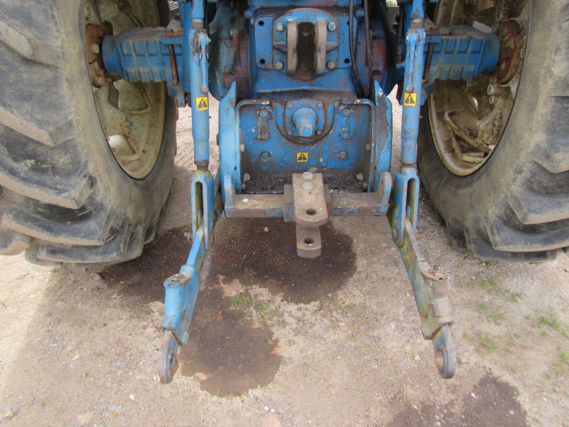 Ford 8630 4wd Tractor with Air Con, Air Seat, 3 Double Remotes. V5 will be supplied Reg. No. H484 - Image 7 of 19