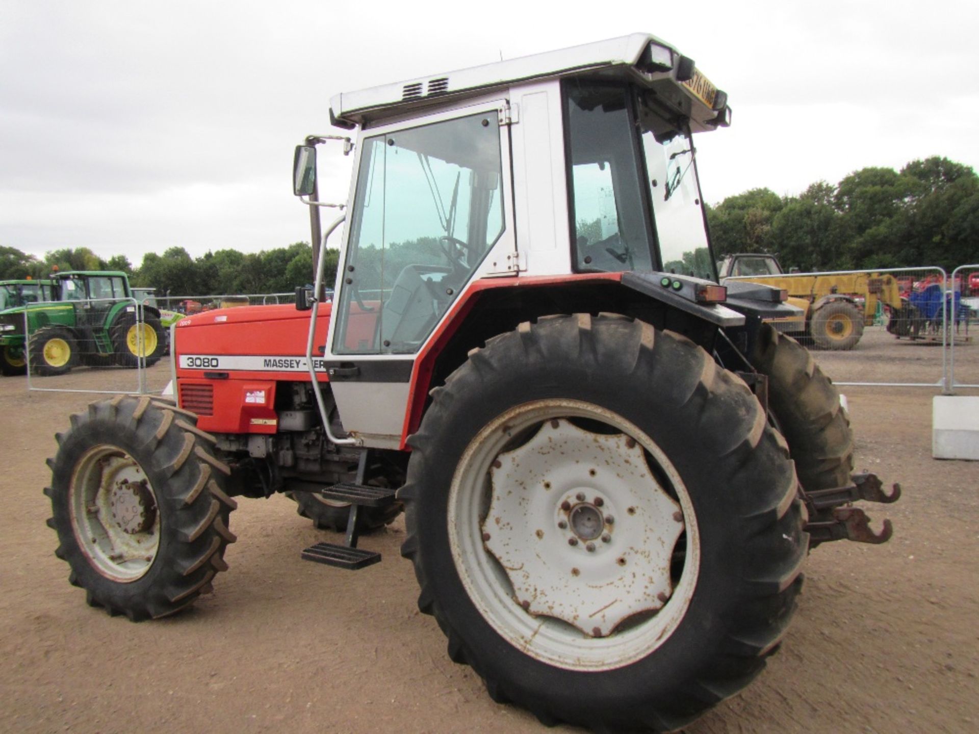 Massey Ferguson 3080 4x4 Tractor Reg. No. E376 UAG Ser No U340013 - Image 9 of 17