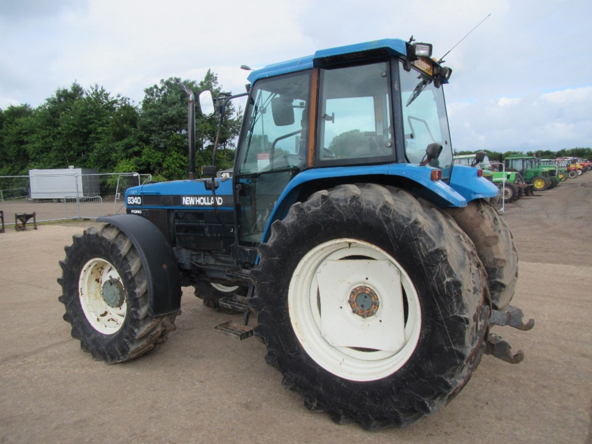 New Holland 8340 SLE 4wd Tractor. V5 will be supplied Reg. No. N243 SCN Ser. No. 025324B - Image 9 of 18